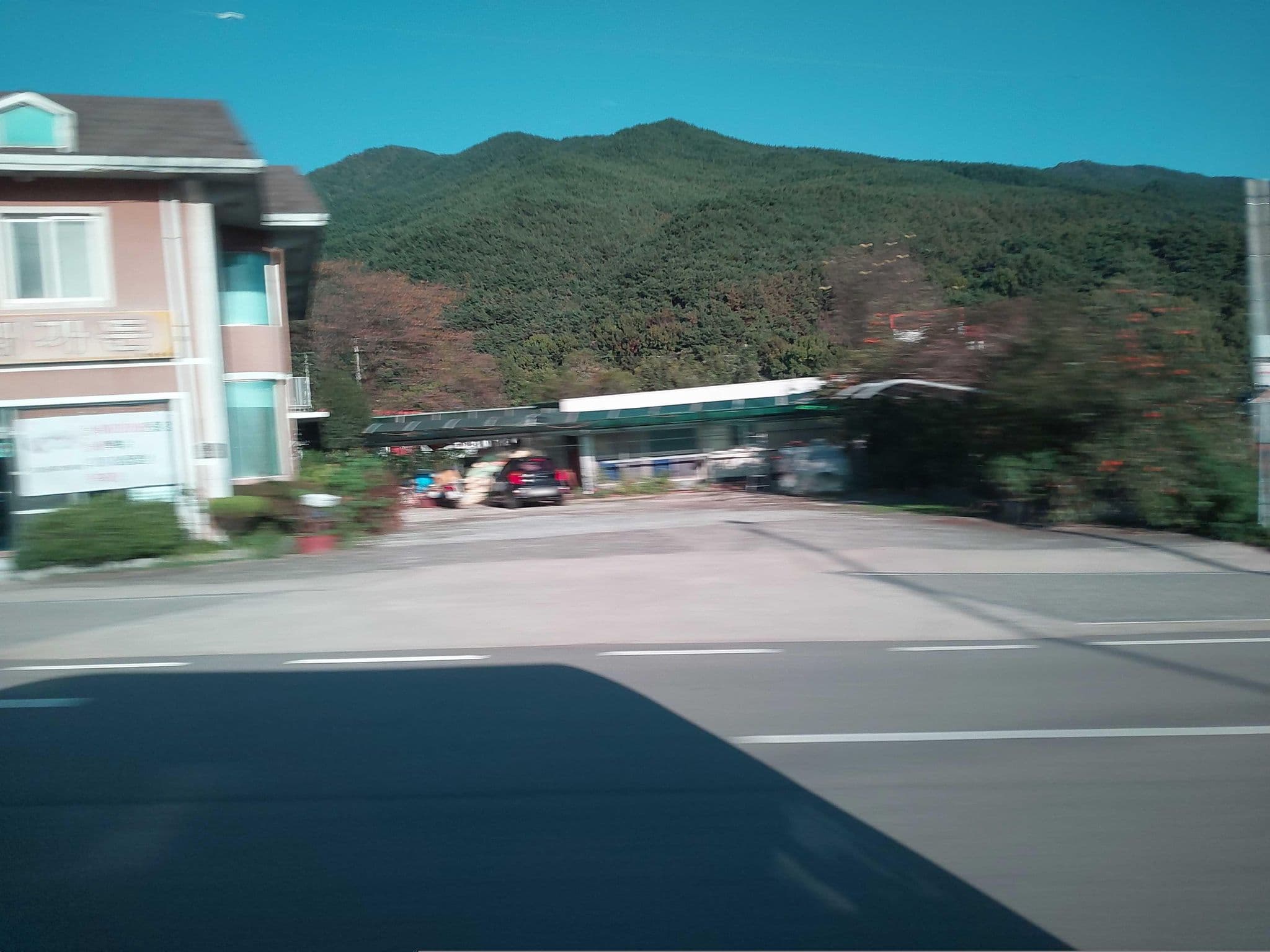 Street view near 다래민박 Darae Minbak, Kurye — © ChenJJ (CC BY-SA · Mapillary)