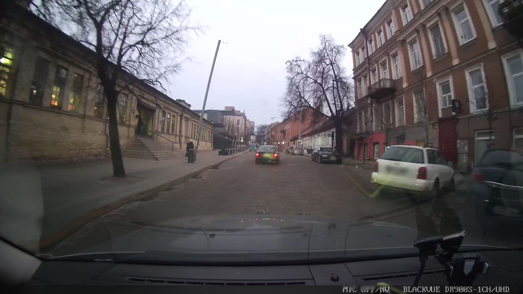 Street view near Downtown market, Naujininkai — © grobin (CC BY-SA · Mapillary)