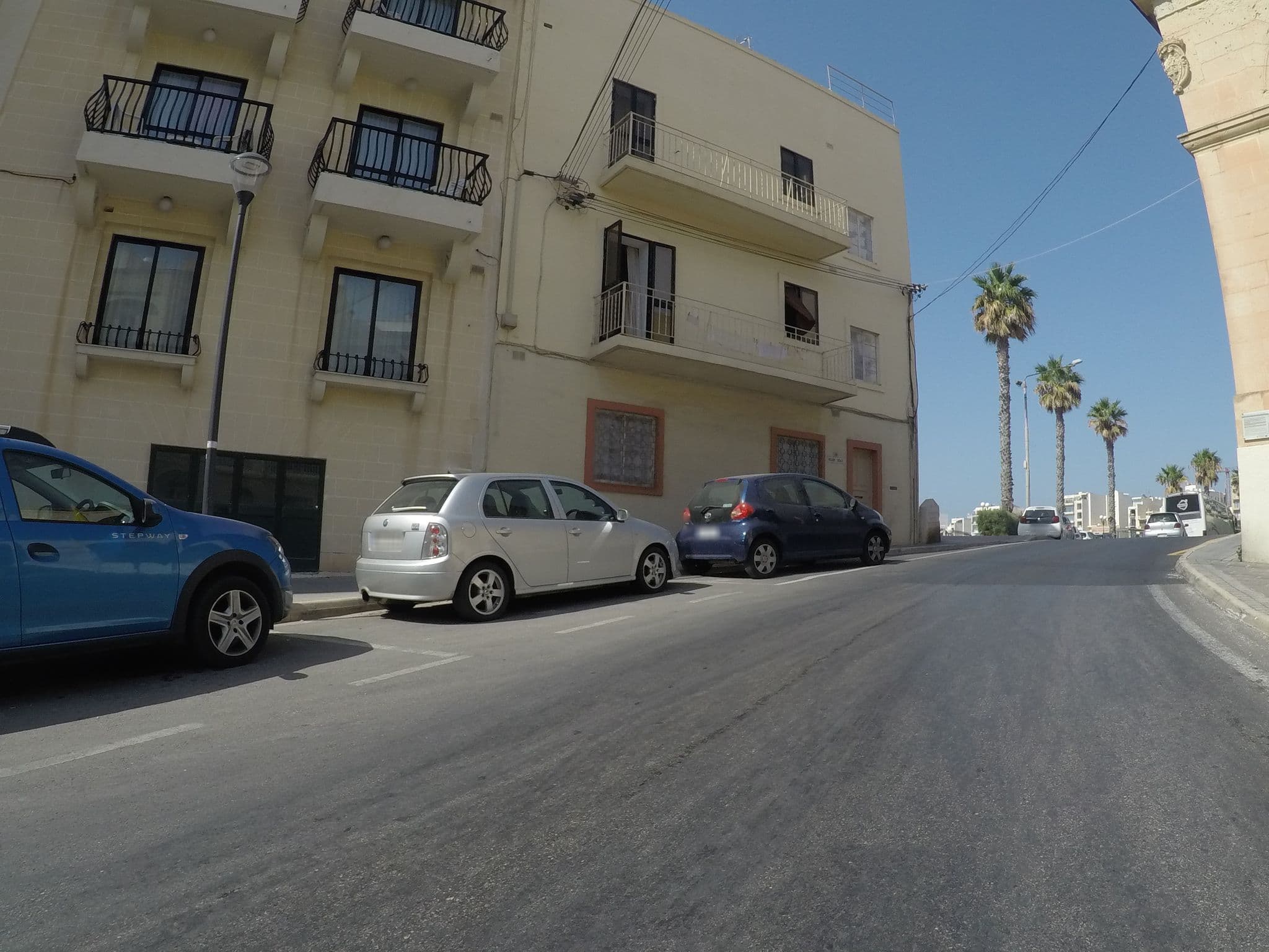 Street view near Gillieru Harbour Hotel, San Pawl il-Baħar — © chrisbeddow (CC BY-SA · Mapillary)