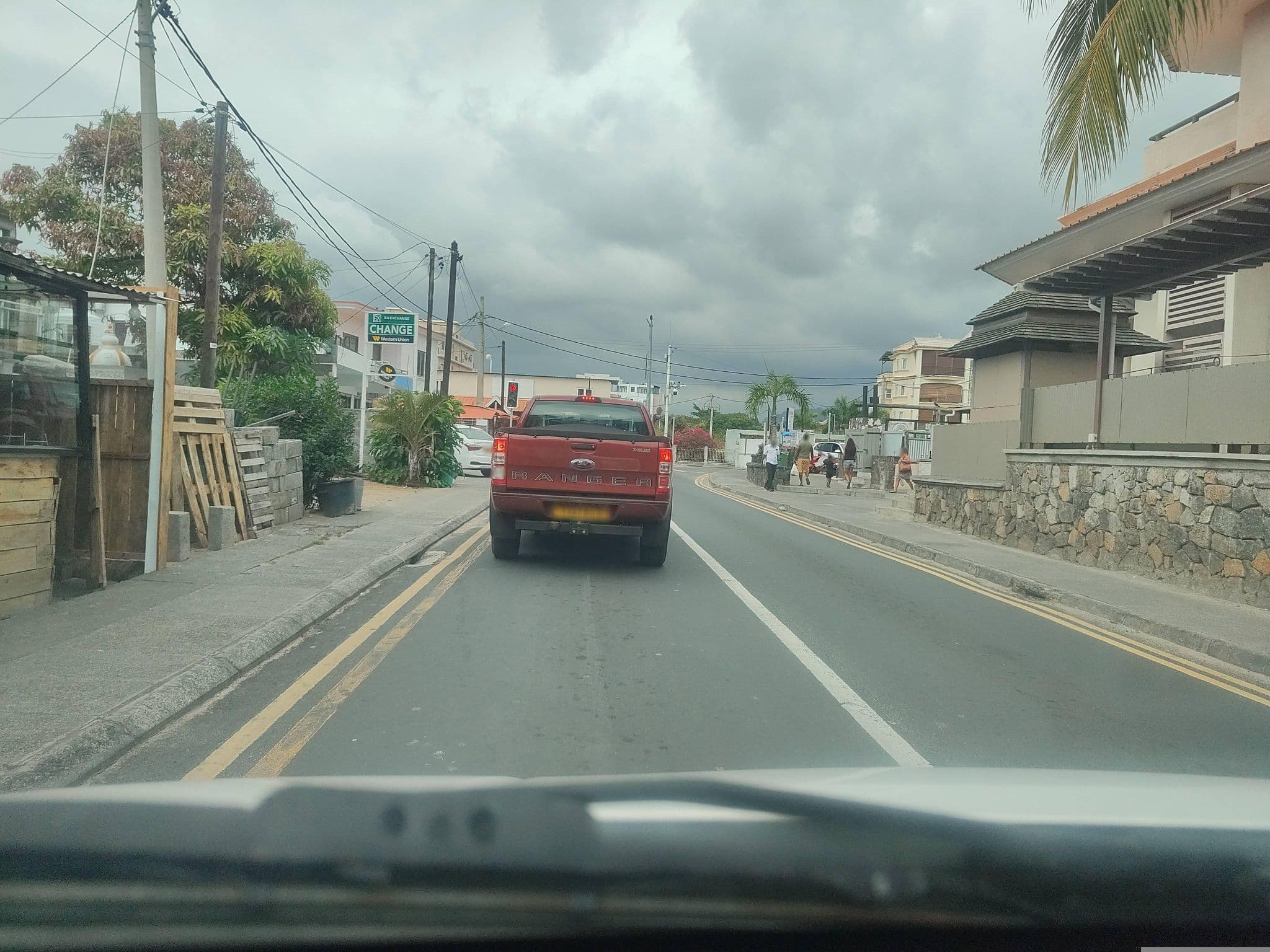 Street view near Aanri hotel & spa, Flic en Flac — © armandr (CC BY-SA · Mapillary)