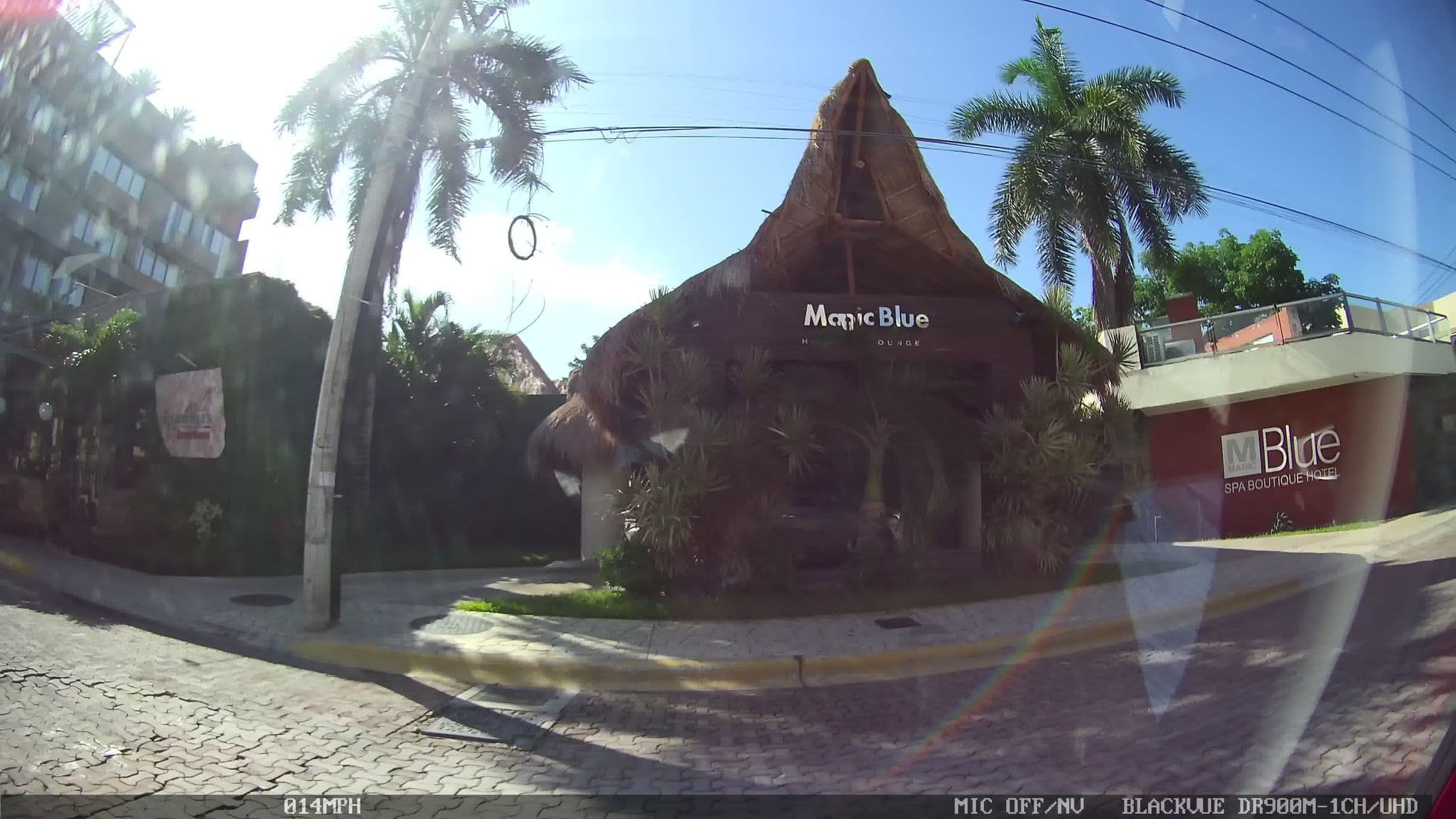 Street view near Magic Blue, Playa del Carmen