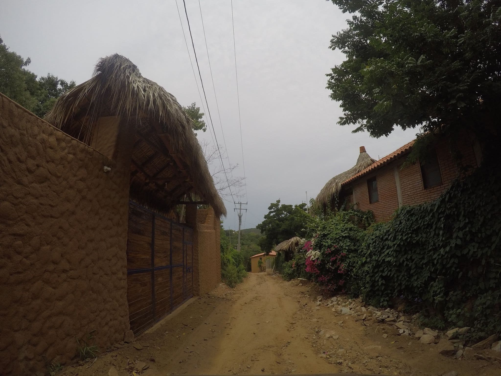 Street view near Casa Ulivo, Puerto Ángel
