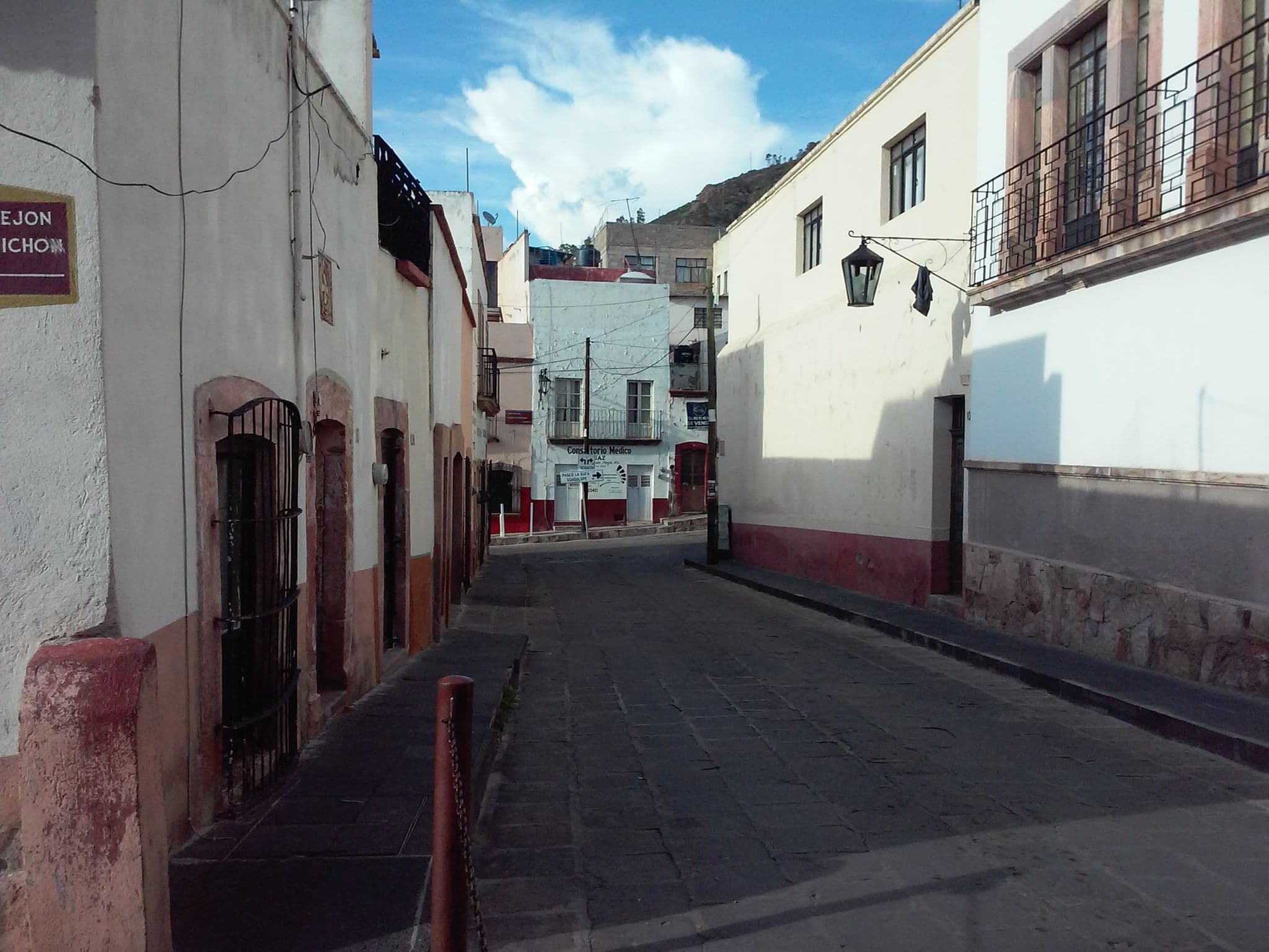 Street view near Hostal Villa Colonial, Zacatecas — © alexroman (CC BY-SA · Mapillary)