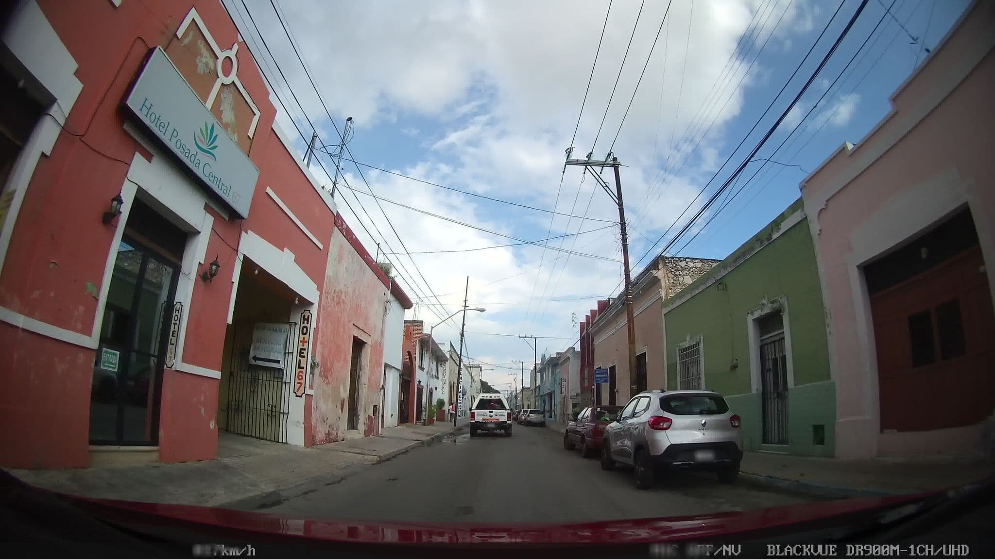Street view near Posada del angel, Mérida