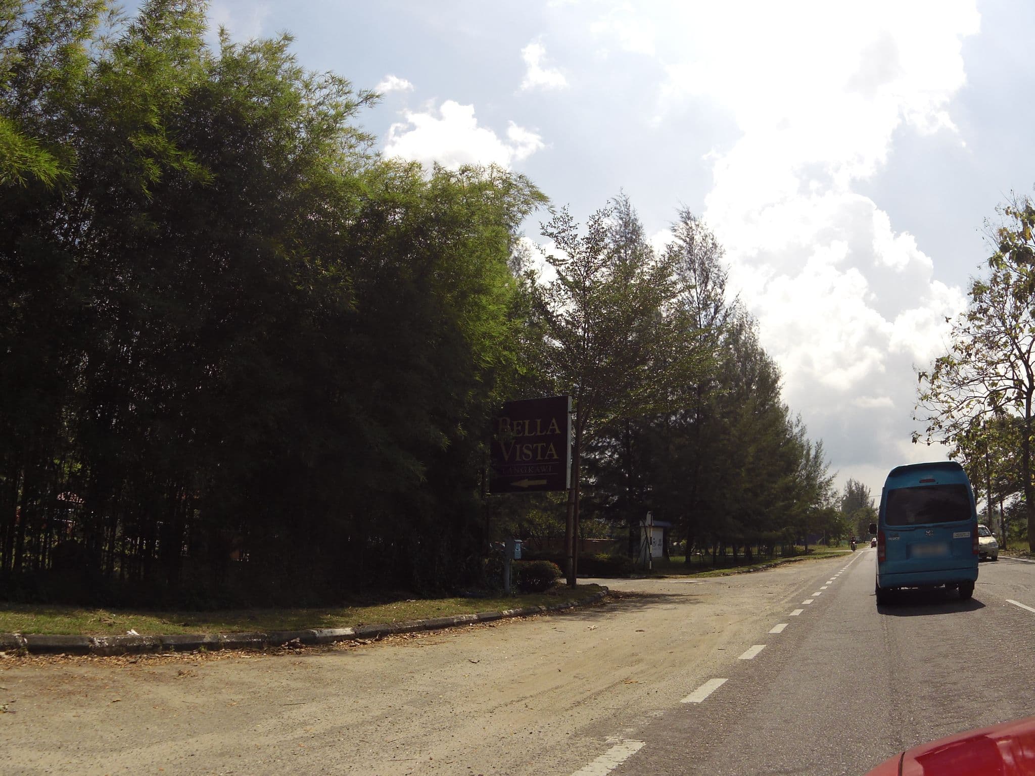 Street view near markhouse, Padang Mat Sirat — © skillsy (CC BY-SA · Mapillary)