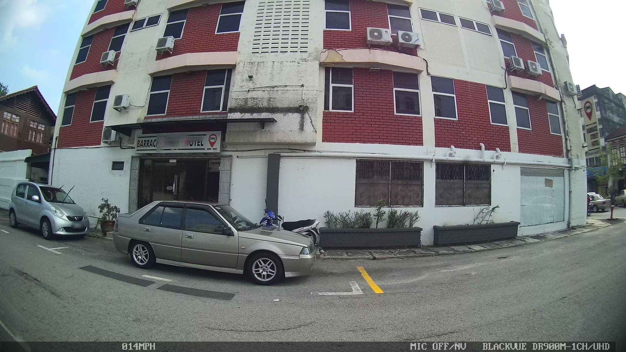 Street view near Barrack Street Hotel, Taiping — © kaart_1 (CC BY-SA · Mapillary)
