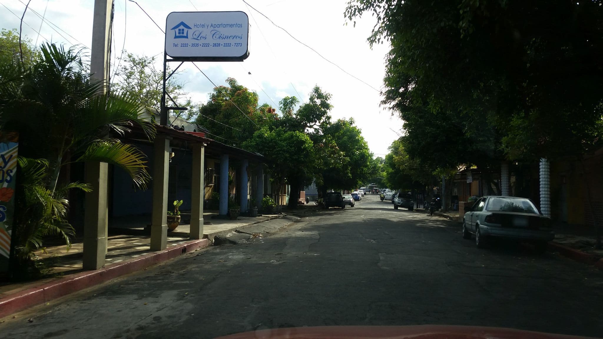 Street view near Santos, Managua