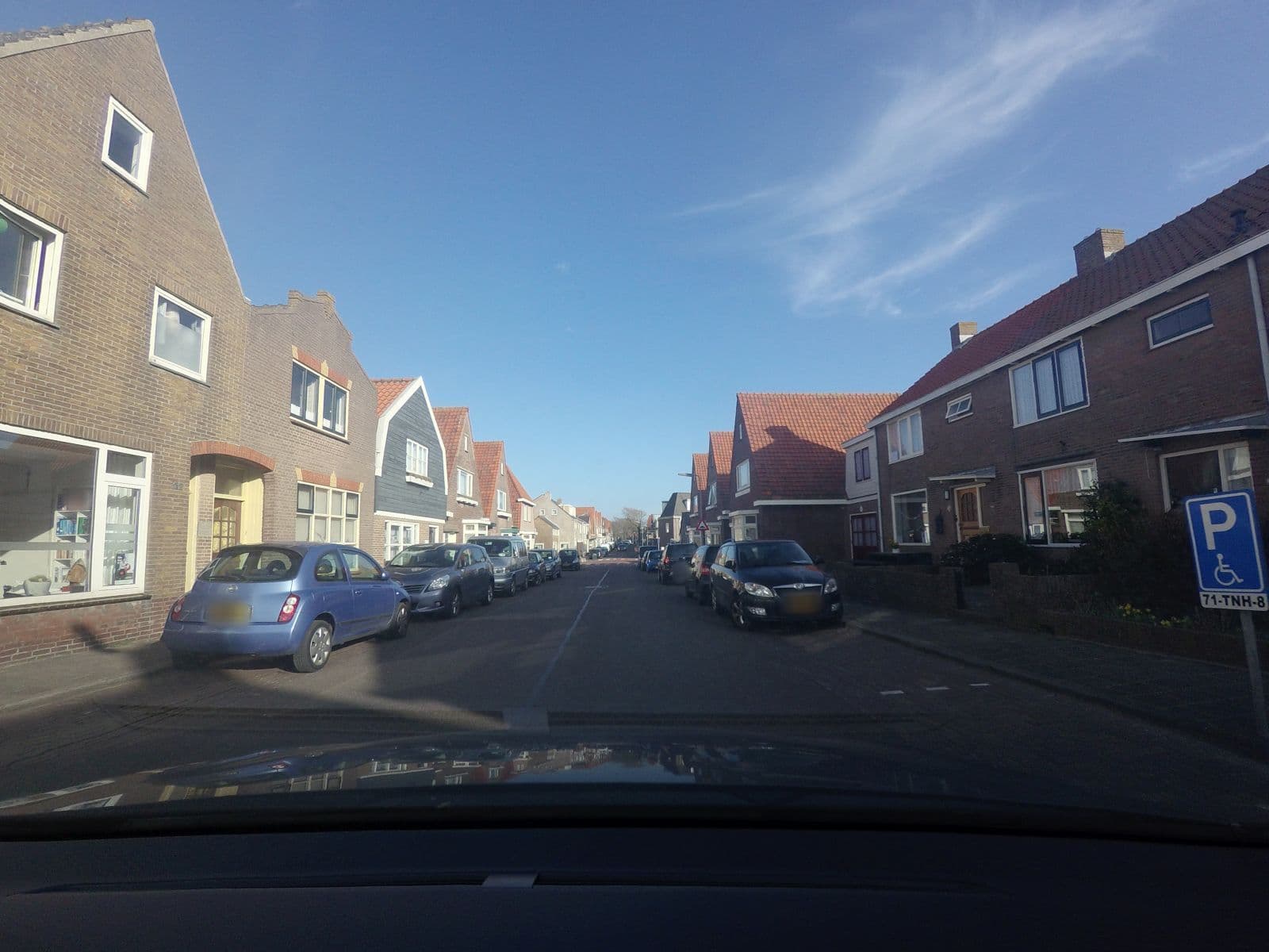Street view near Sonnevanck, Egmond aan Zee — © larsnl (CC BY-SA · Mapillary)
