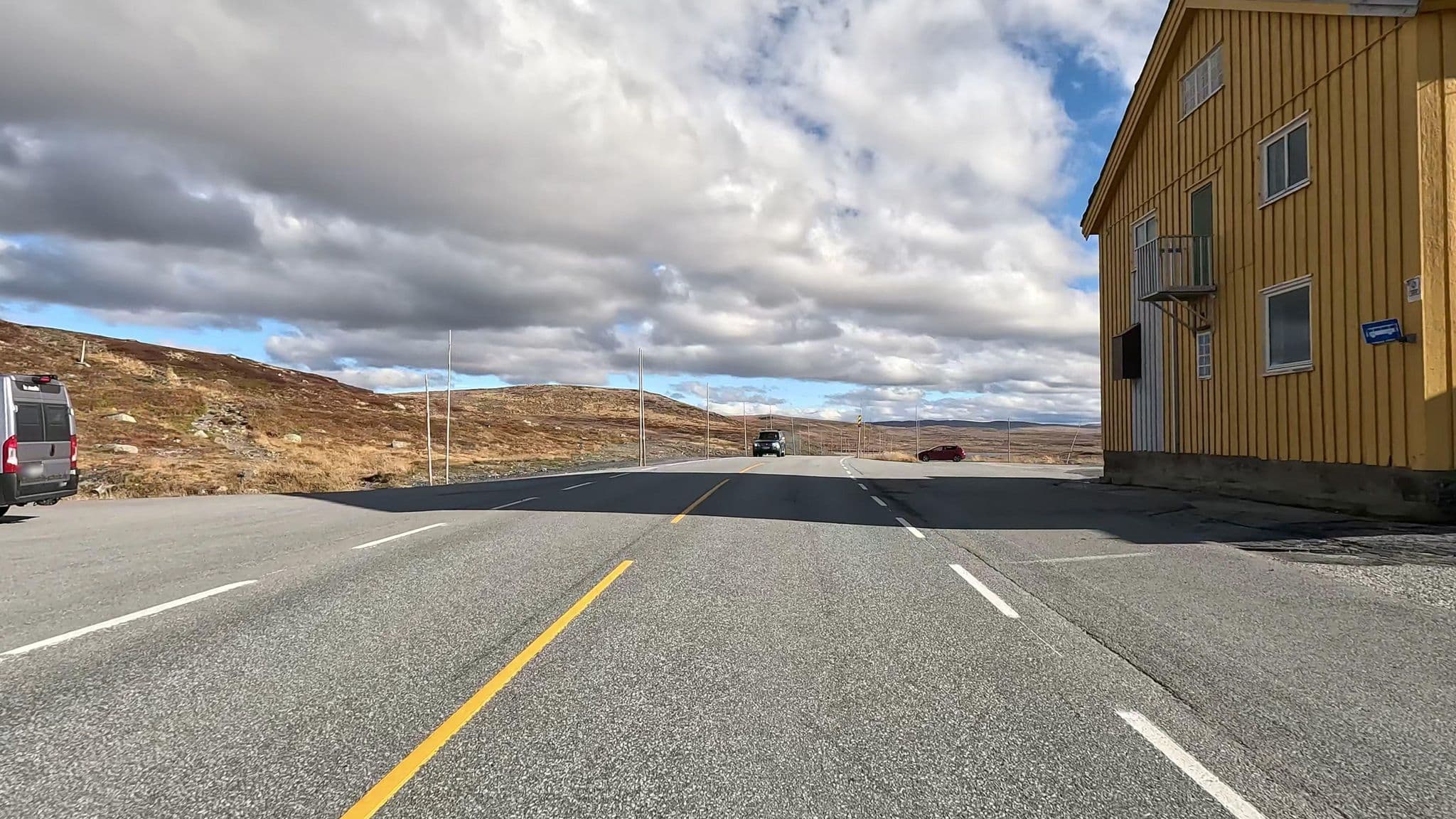 Street view near Dyranut Turisthytta, Geilo — © ToreH (CC BY-SA · Mapillary)