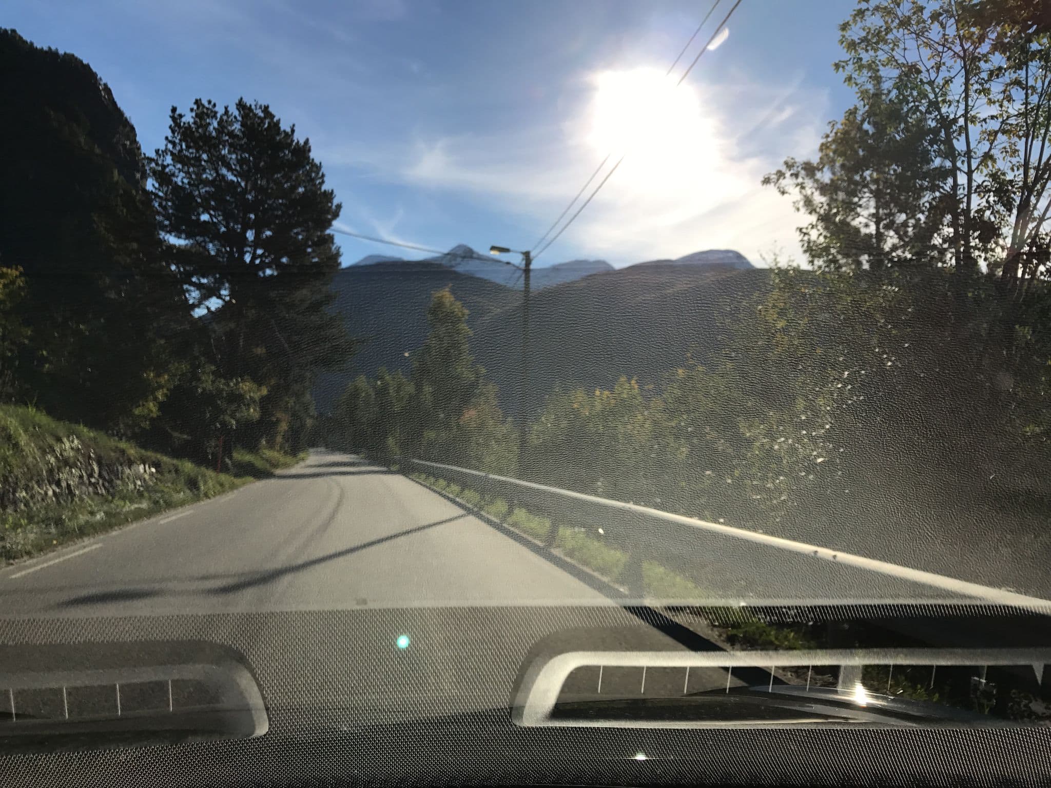 Street view near Elvebakken Camping, Stranda — © derzornigemarkus (CC BY-SA · Mapillary)