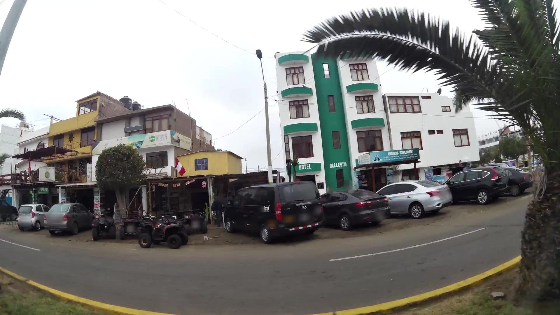 Street view near Refugio del Pirata, Paracas — © kaartcam (CC BY-SA · Mapillary)
