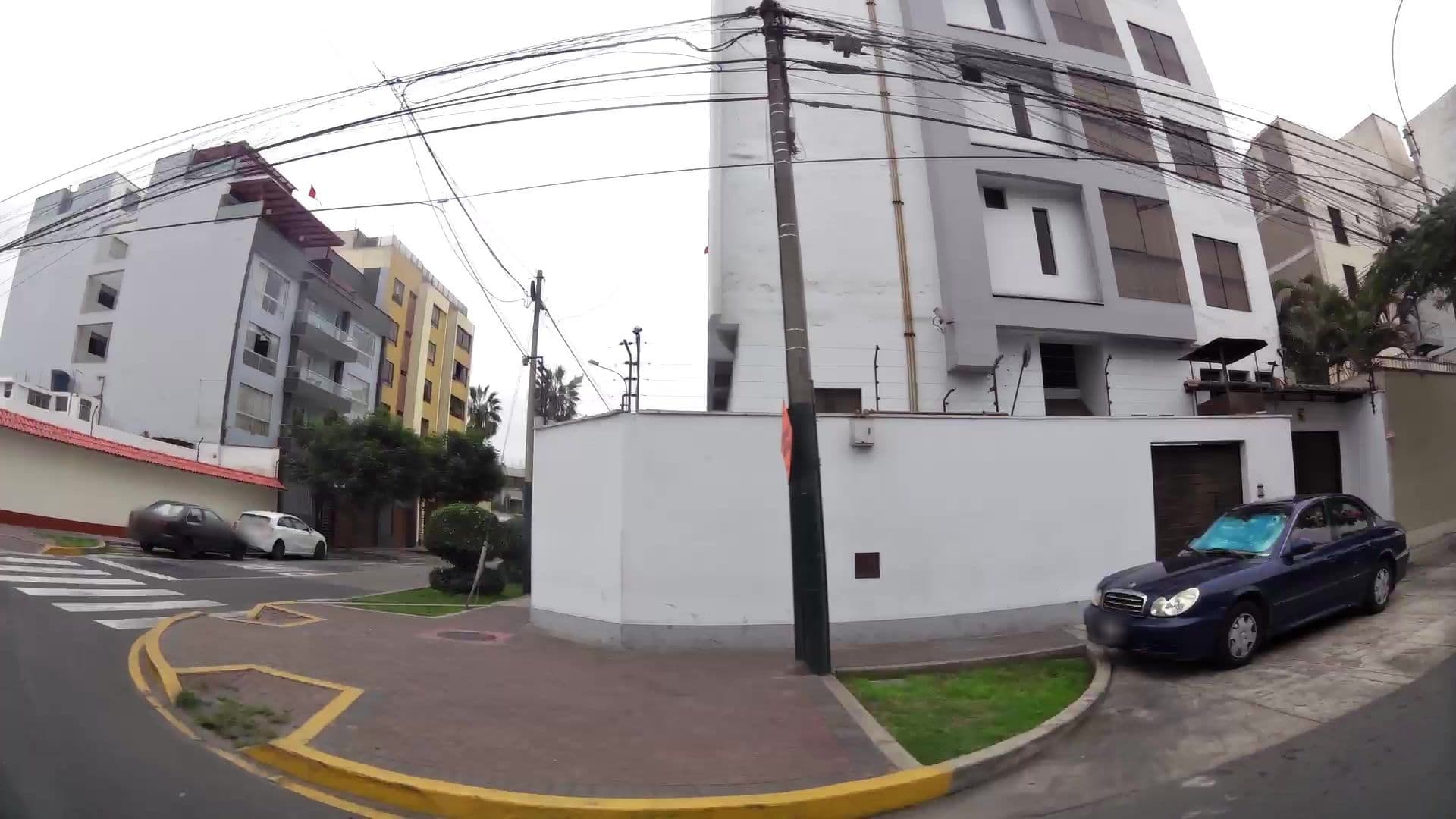 Street view near Hotel Corpac, Miraflores
