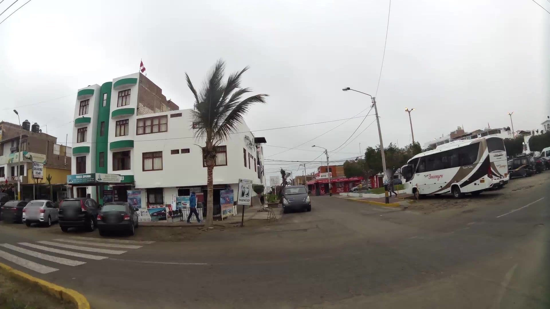 Street view near Hostal El Amigo, Paracas — © kaartcam (CC BY-SA · Mapillary)