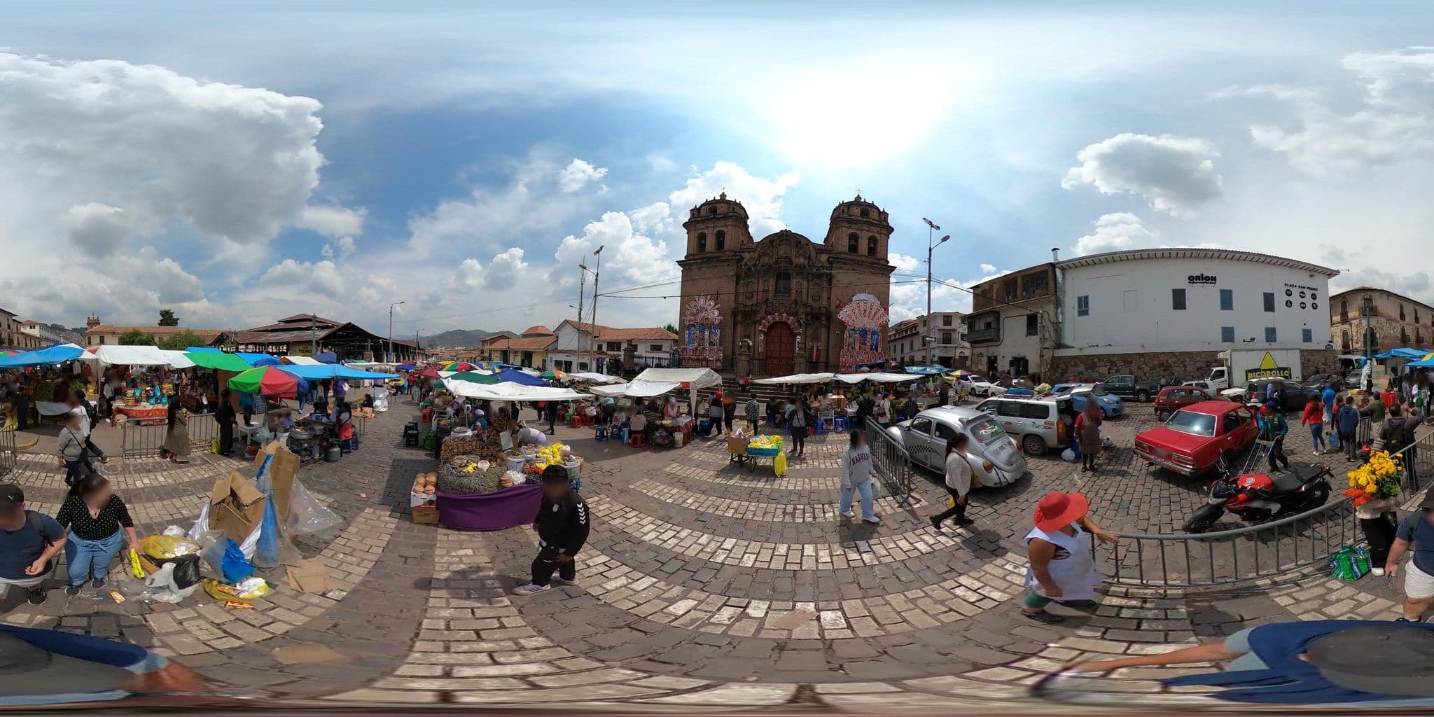 Street view near Inkama In, Santiago