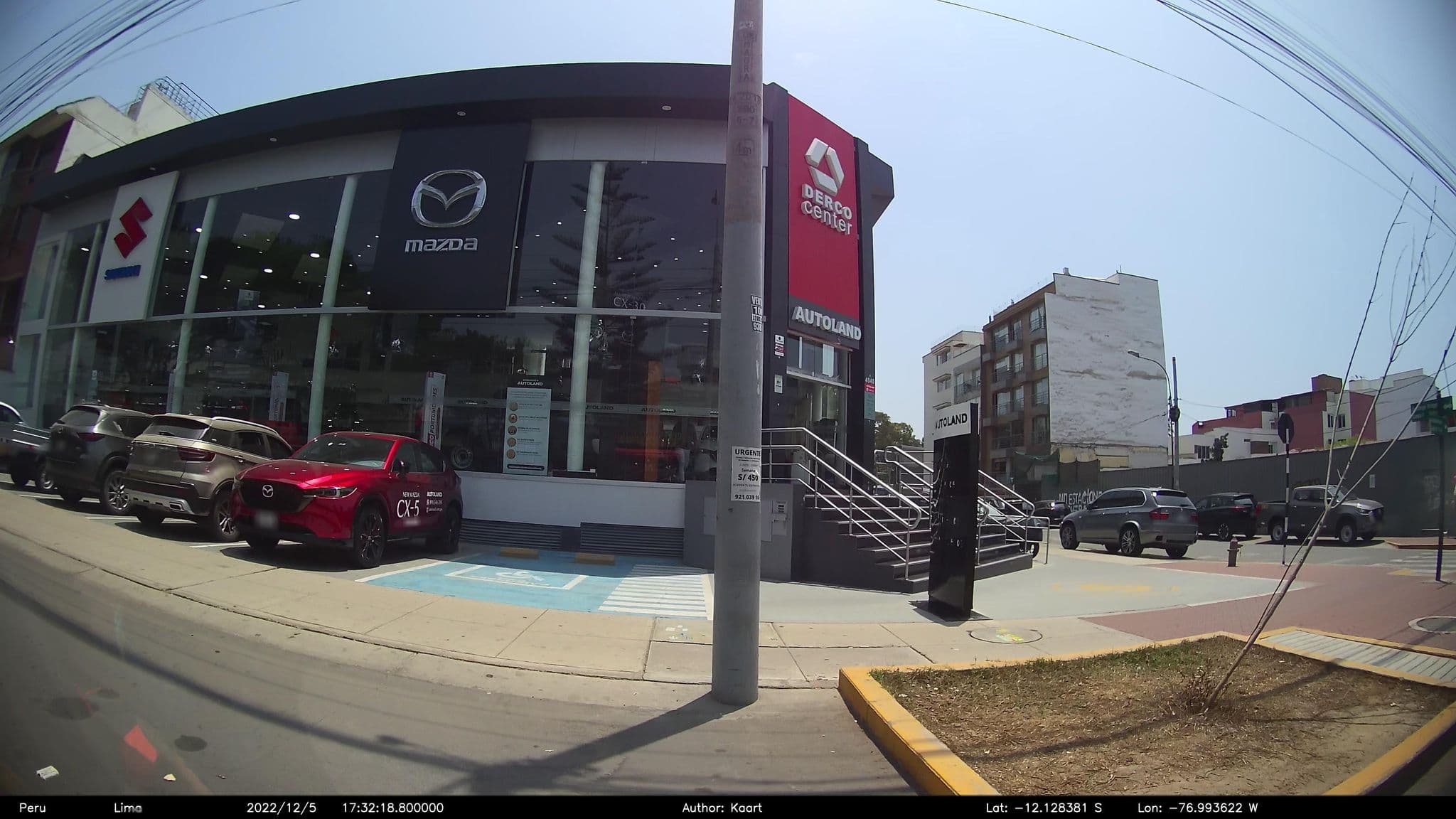 Street view near Biltmore Hotel, Santiago de Surco — © kaart5 (CC BY-SA · Mapillary)
