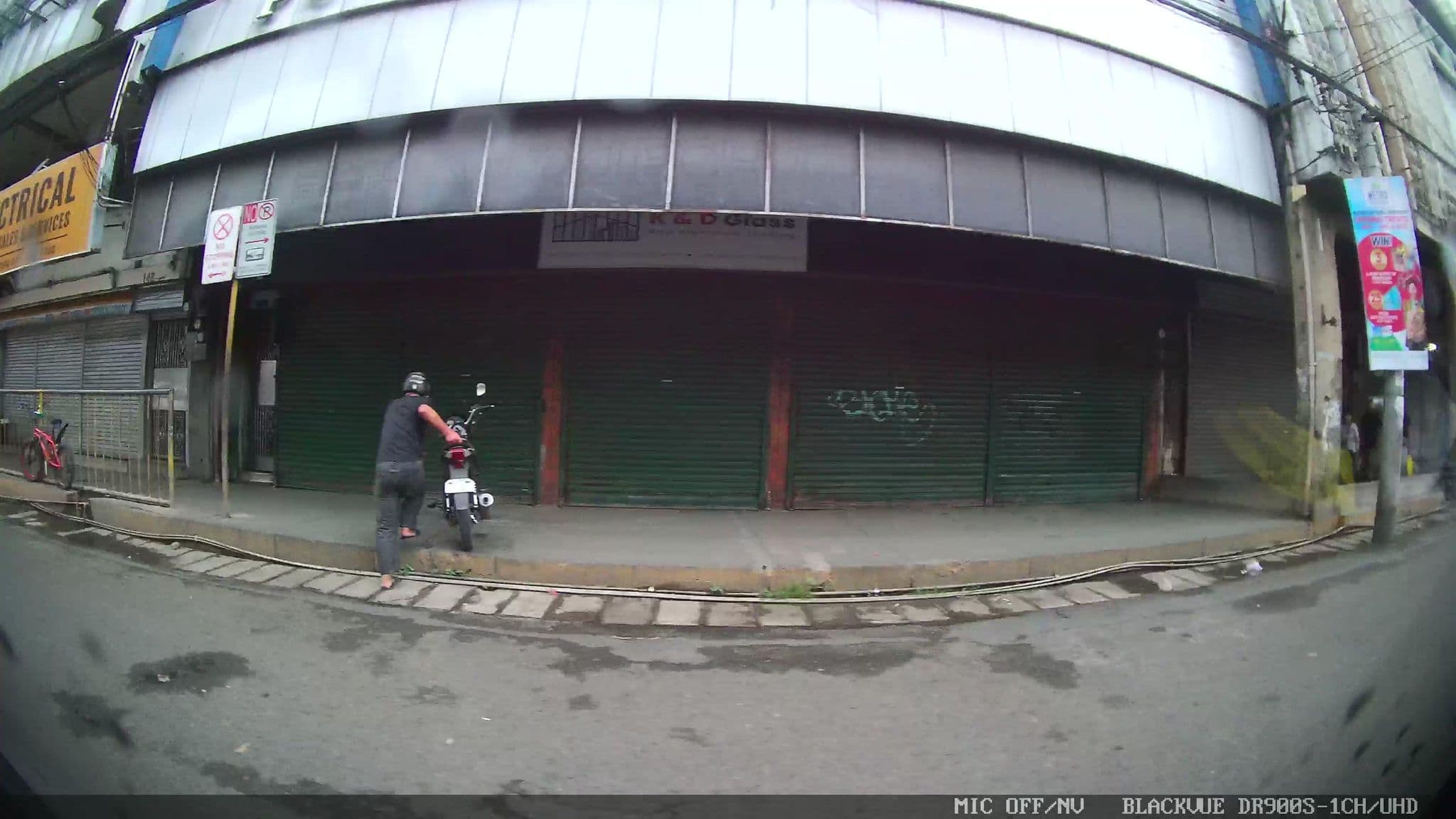 Street view near YSL Lodge, Adlaon — © Kaart---LEFT (CC BY-SA · Mapillary)