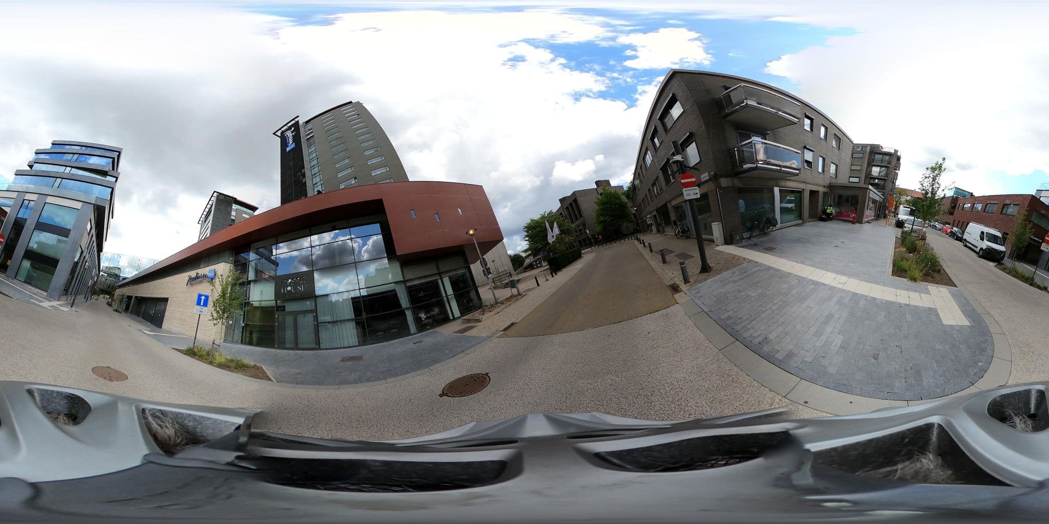 Street view near radisson blu, Hasselt — © Eebie (CC BY-SA · Mapillary)