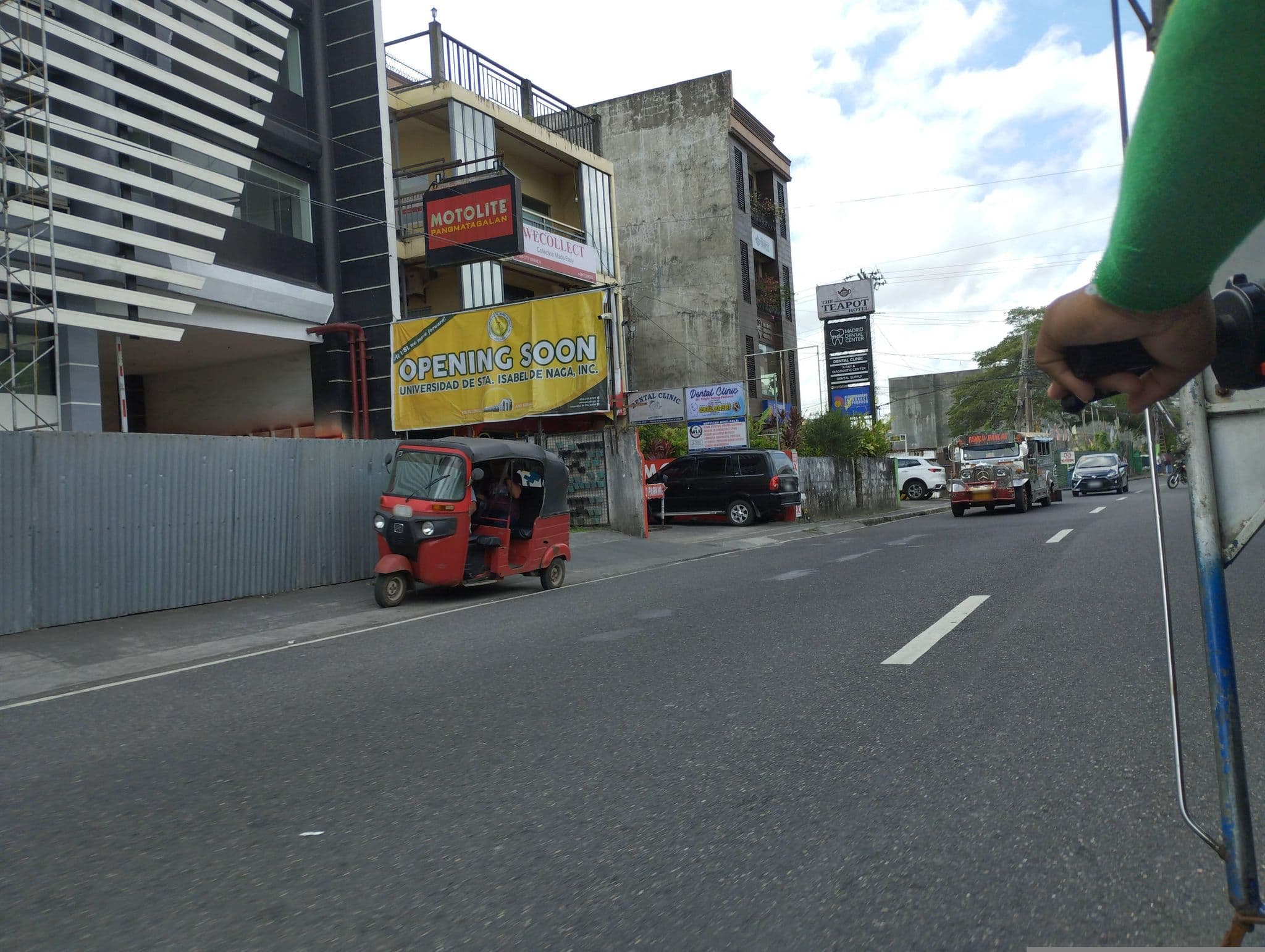Street view near The Isabelle Hotel, Naga — © utteringmute (CC BY-SA · Mapillary)