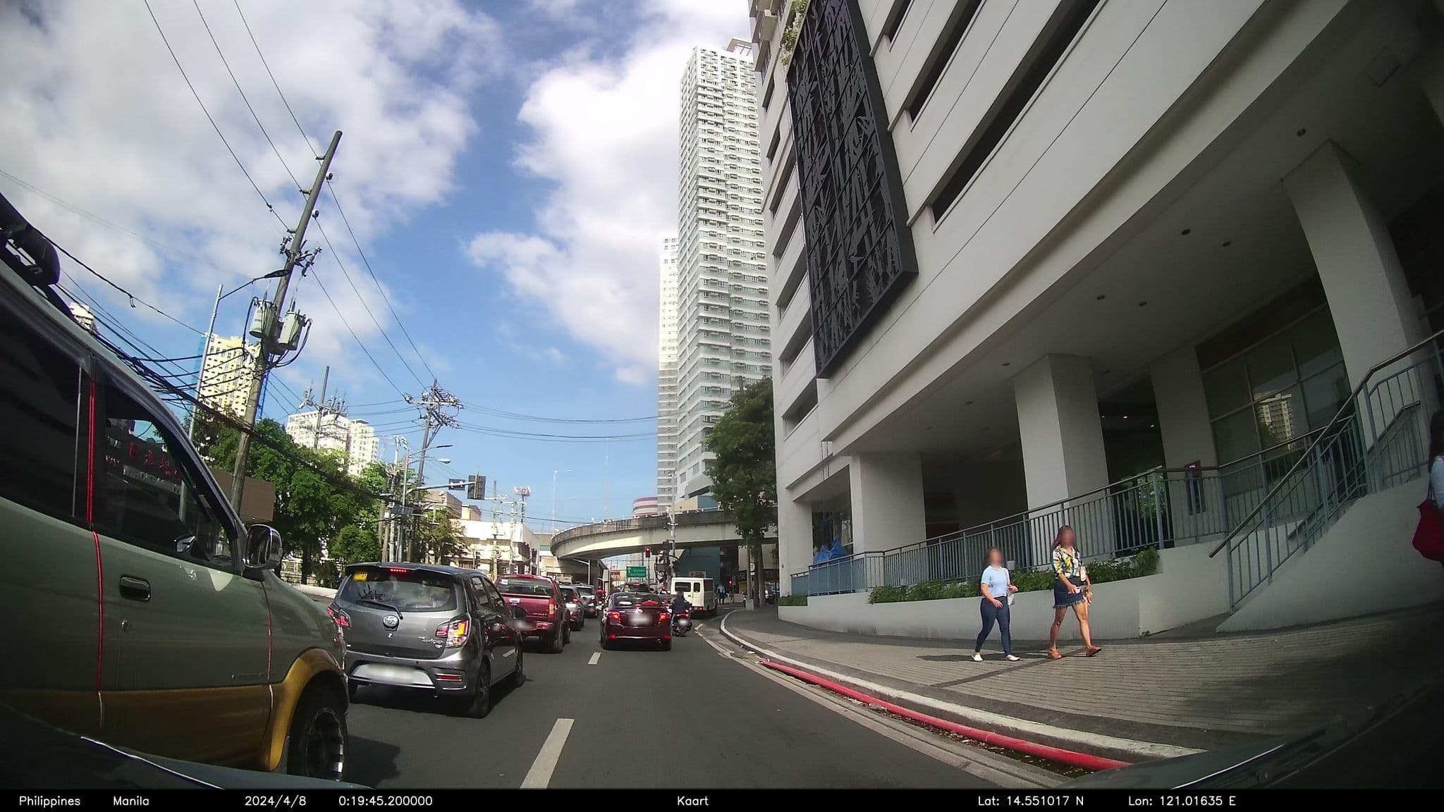 Street view near Post Manila, Bel Air — © kaart_4 (CC BY-SA · Mapillary)