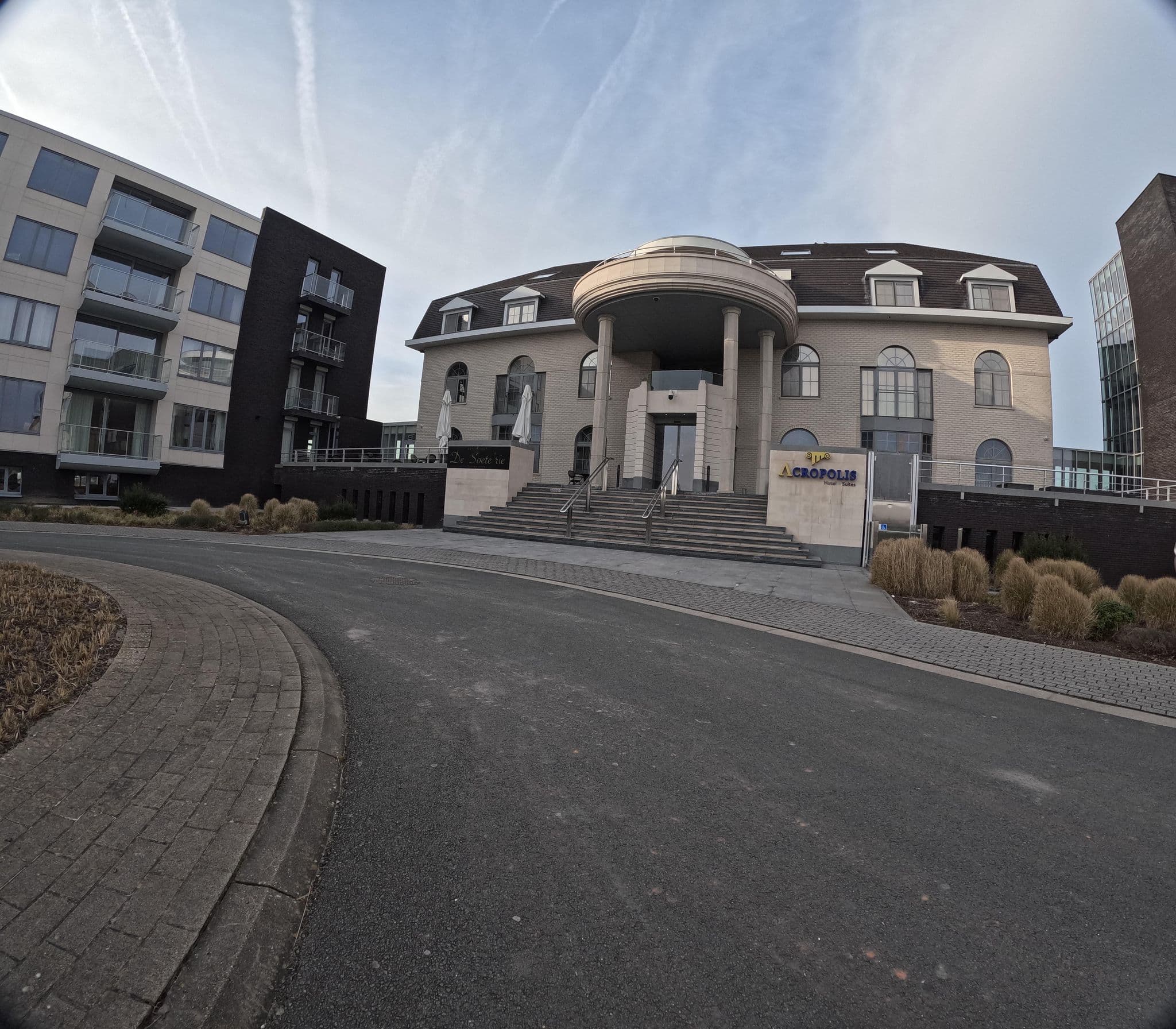 Street view near Hotel Acropolis, Middelkerke — © filipc (CC BY-SA · Mapillary)