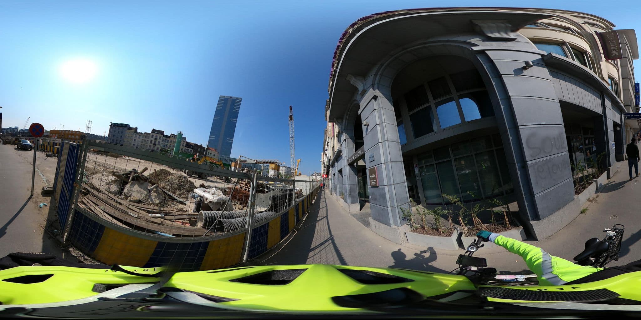Street view near Hôtel de France, Saint-Gilles — © Stefdegreef (CC BY-SA · Mapillary)