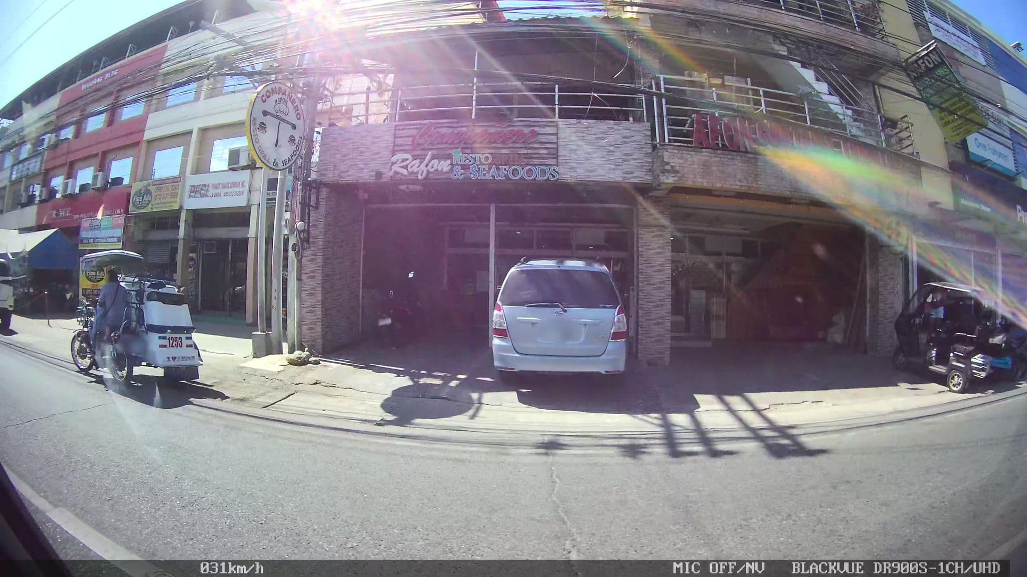 Street view near Travelite, Paringao — © Kaart---RIGHT (CC BY-SA · Mapillary)