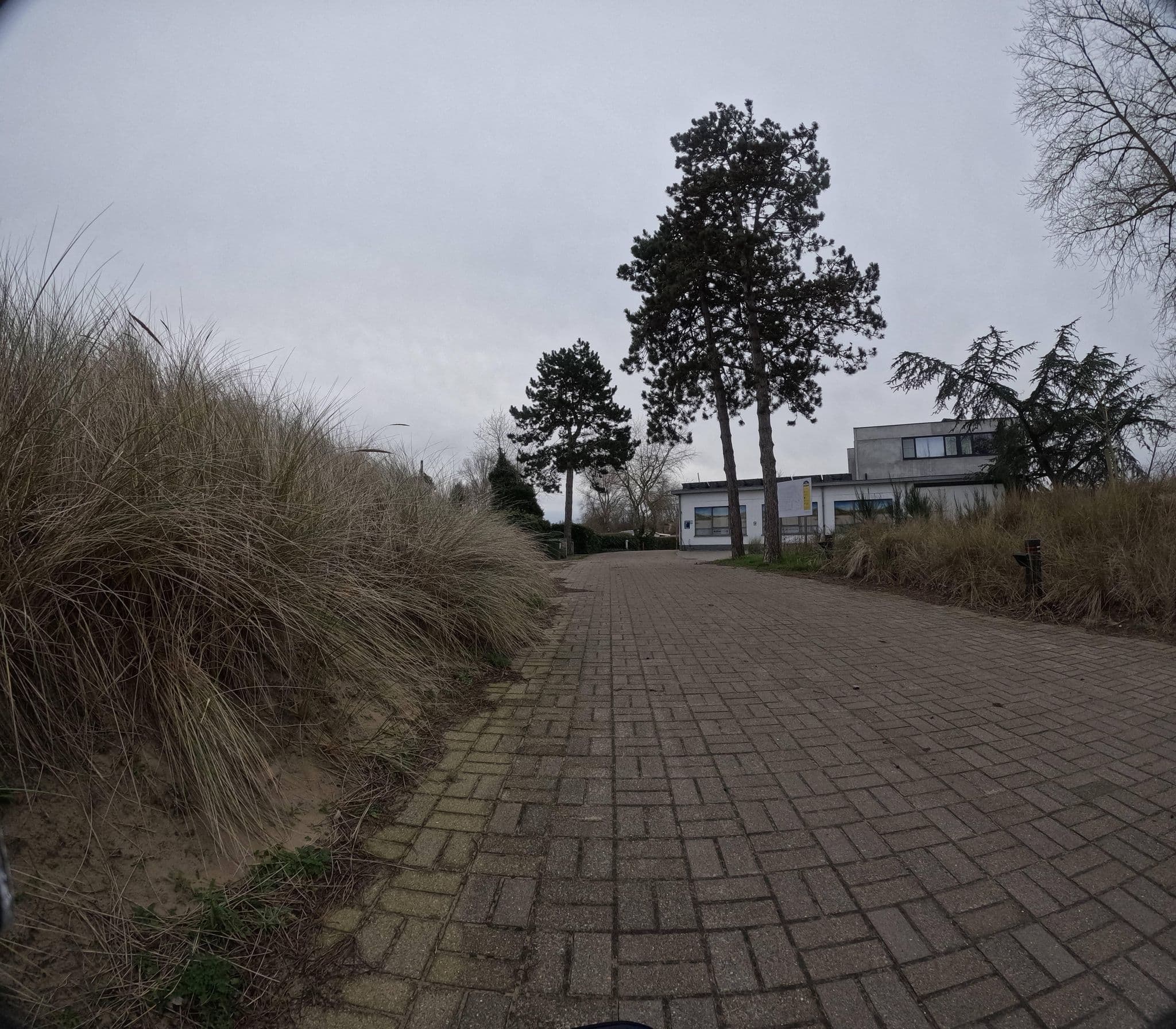 Street view near Bloemenduin, Koksijde — © filipc (CC BY-SA · Mapillary)
