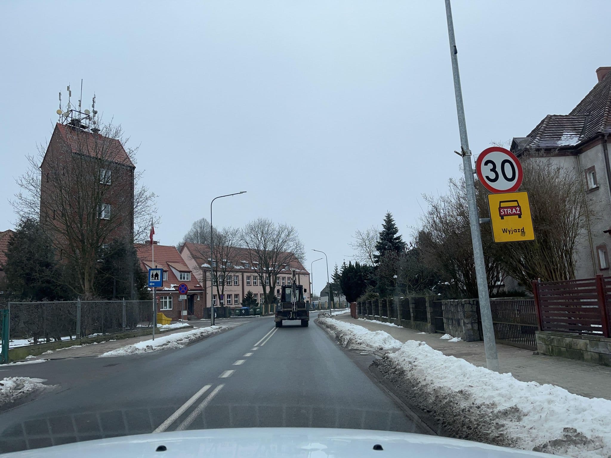 Street view near Schronisko Młodzieżowe, Złocieniec — © masterofnoroad (CC BY-SA · Mapillary)