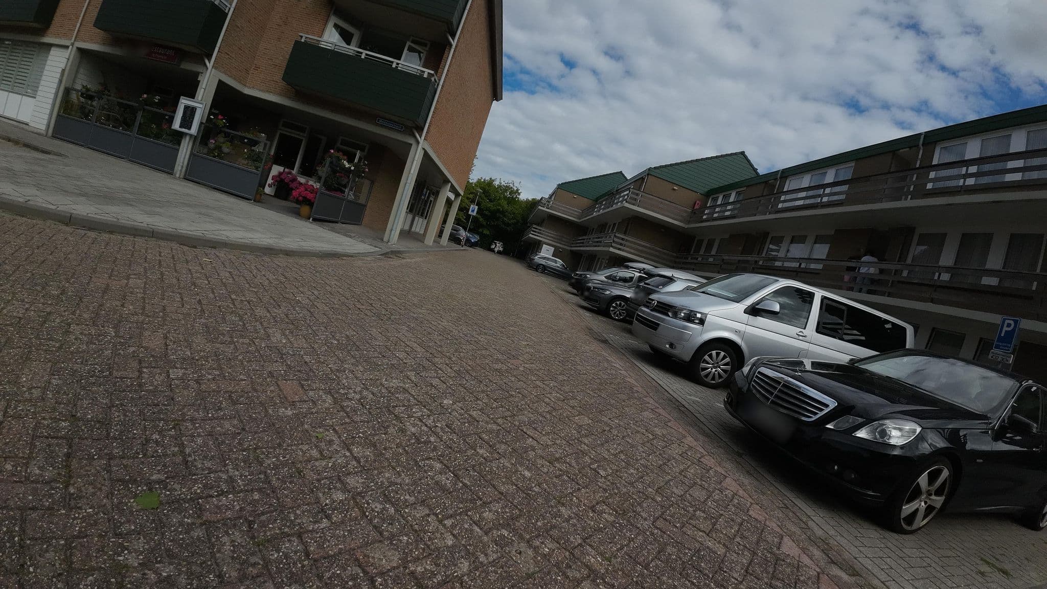 Street view near Erholungswerk, Knokke — © teddy73 (CC BY-SA · Mapillary)