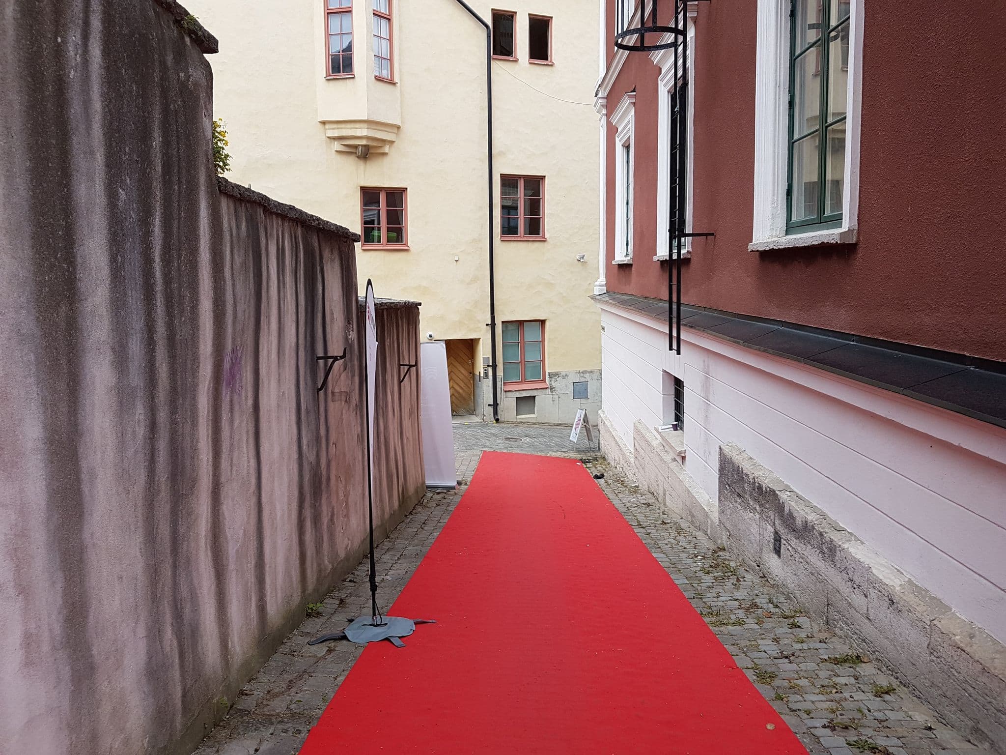 Street view near Donners Hotel, Visby — © jopparn (CC BY-SA · Mapillary)