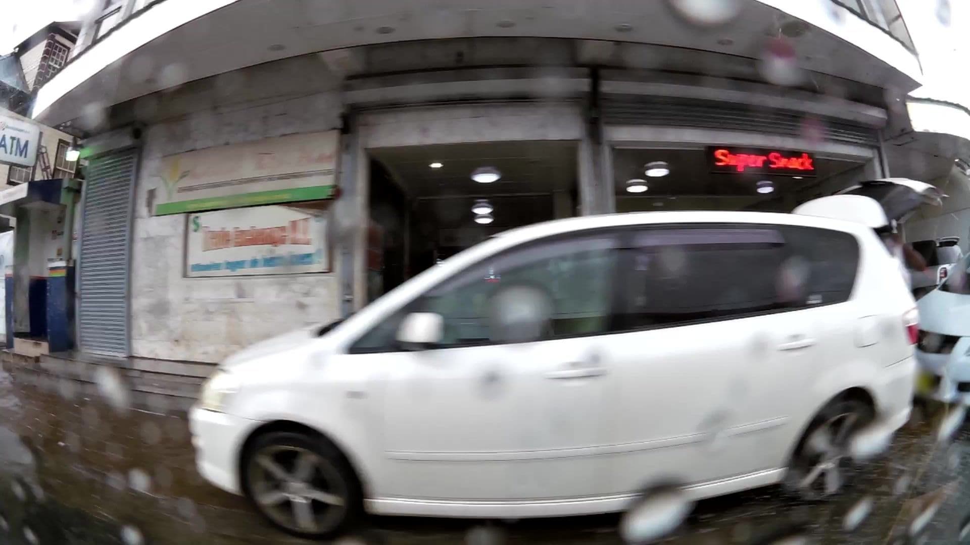Street view near Golden Tulip Hotel Casino, Rainville — © kaartcam (CC BY-SA · Mapillary)
