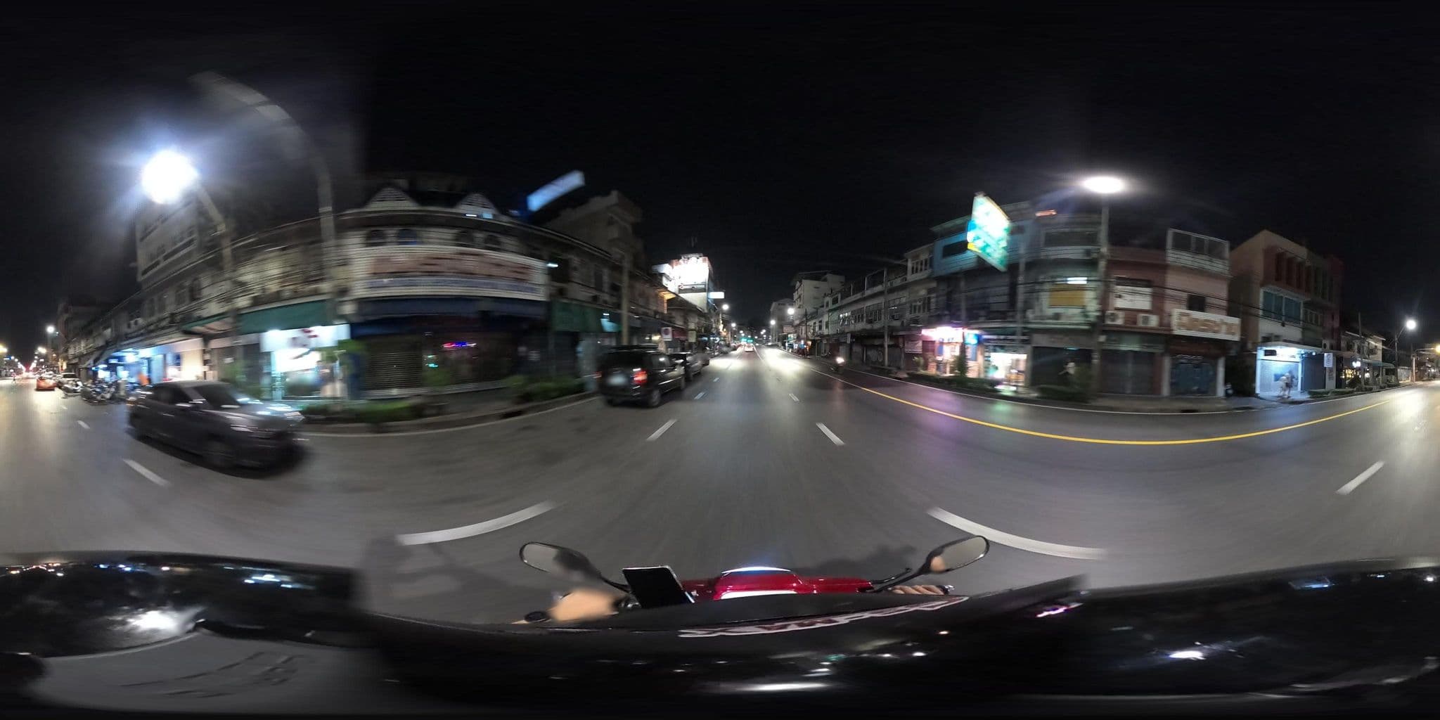 Street view near Back Home Backpackers, Phra Nakhon