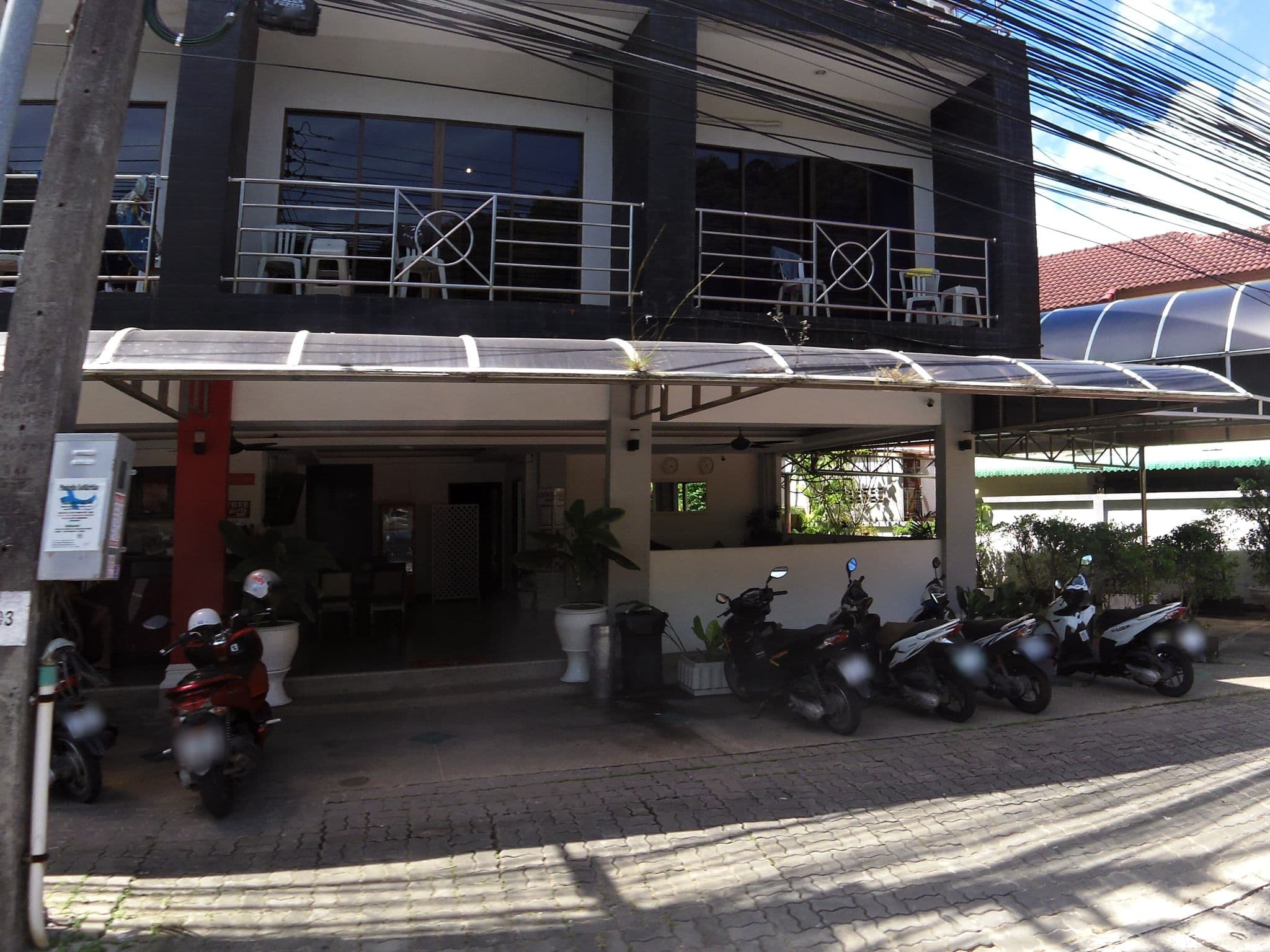 Street view near Tuana my friend house resort 3*, Ban Karon — © skillsy (CC BY-SA · Mapillary)