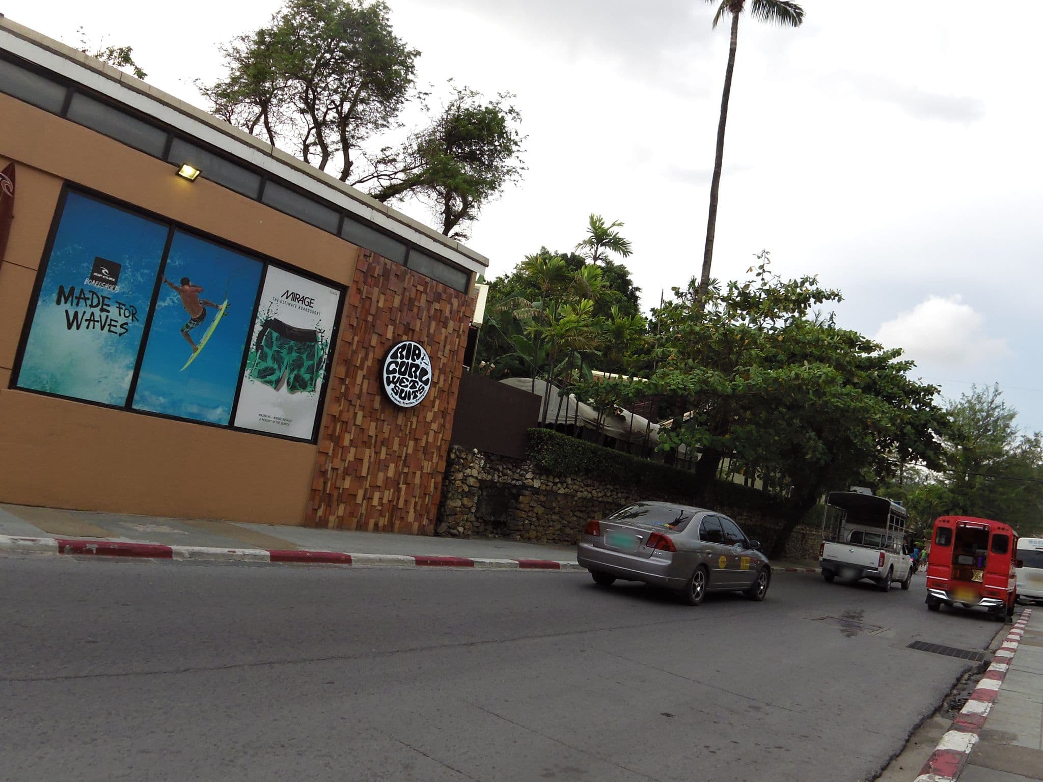 Street view near Araya, Patong