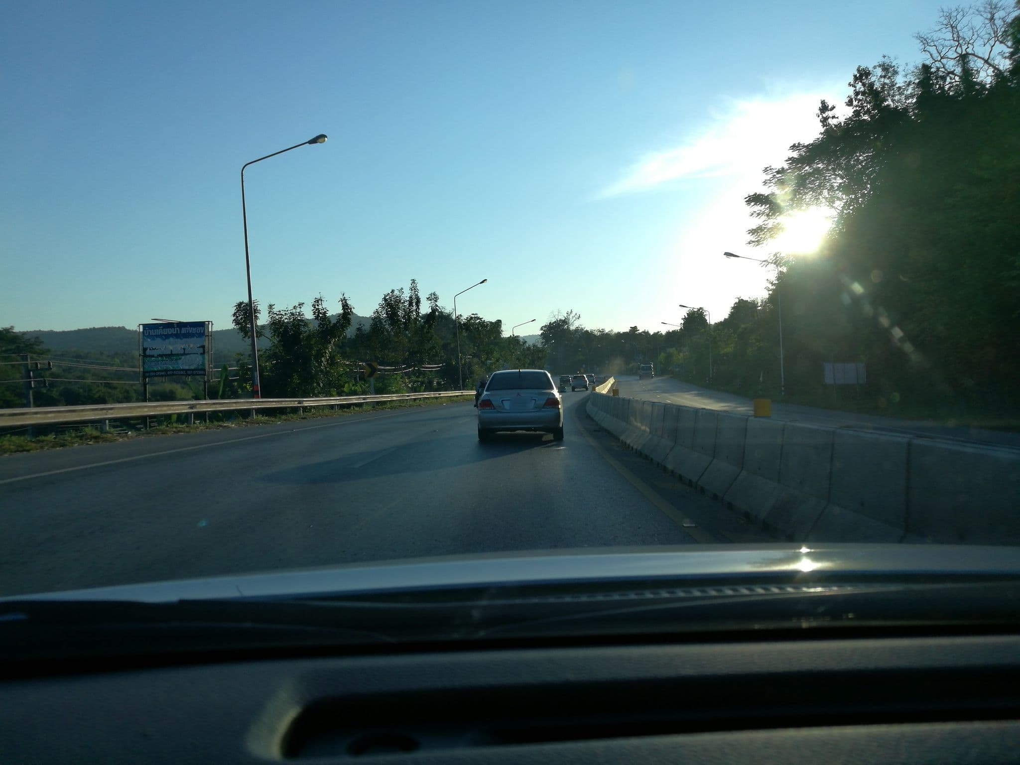 Street view near resort, Nakhon Thai — © ratirat (CC BY-SA · Mapillary)