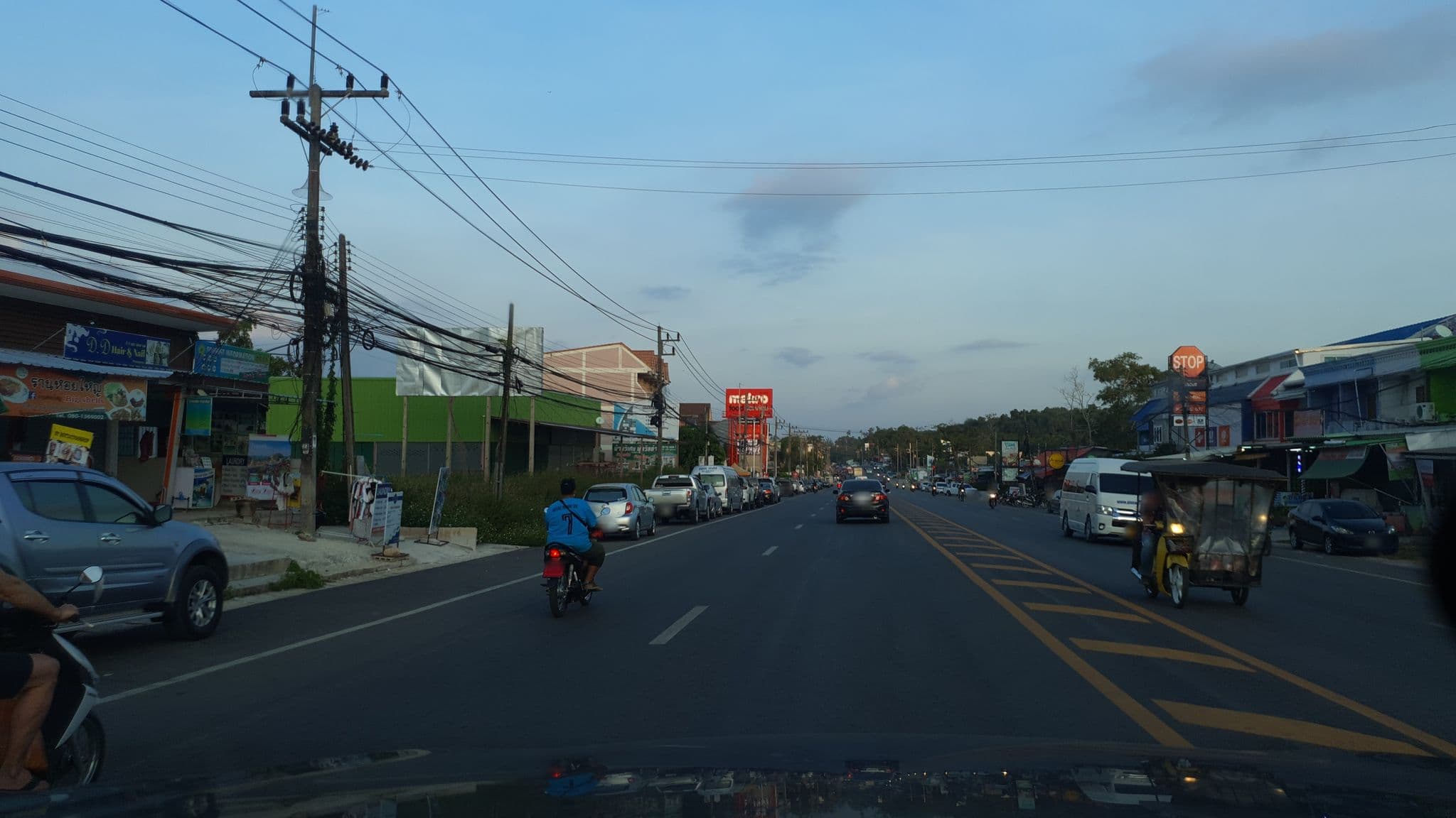 Street view near Surf hostel, Ban Ao Nang