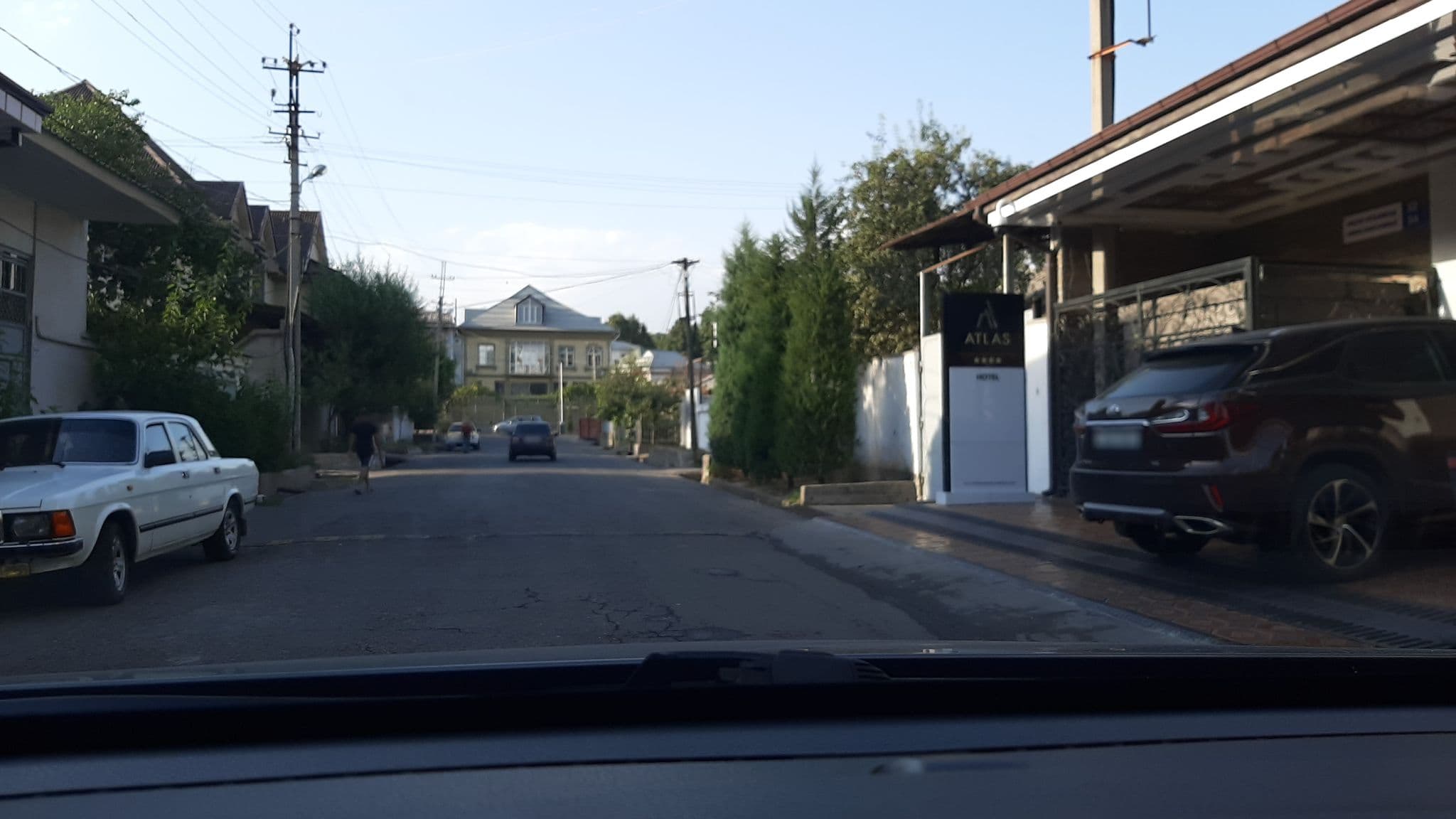 Street view near Atlas Hotel, Dushanbe — © krah (CC BY-SA · Mapillary)