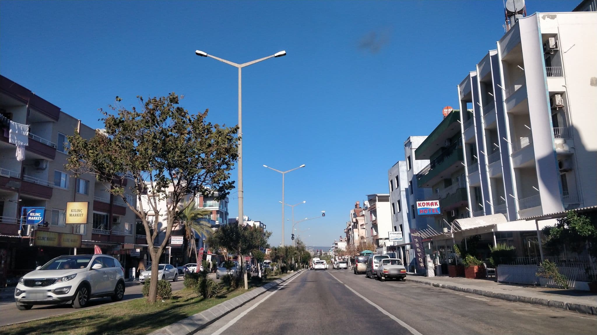 Street view near Konak Hotel, Taşucu — © kasar (CC BY-SA · Mapillary)