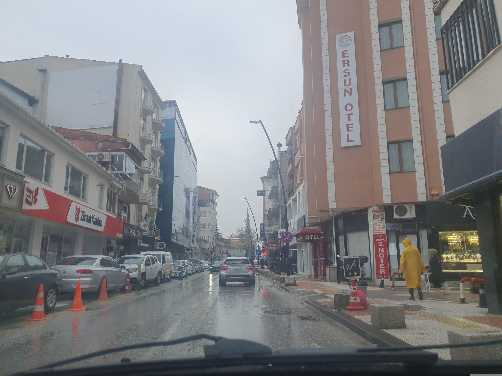 Street view near Ersun Otel, Uşak — © VoSToK (CC BY-SA · Mapillary)