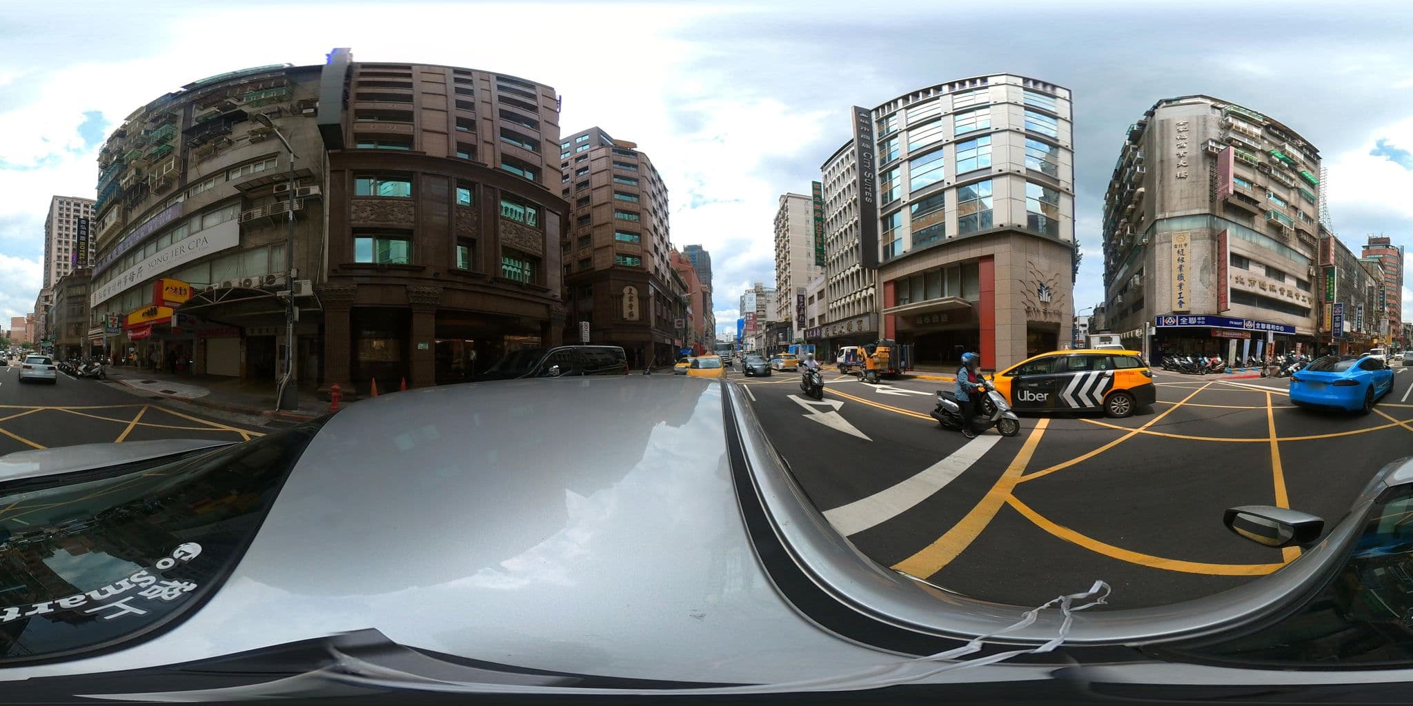 Street view near 皇家季節酒店2館, Taipei — © irvinfly (CC BY-SA · Mapillary)