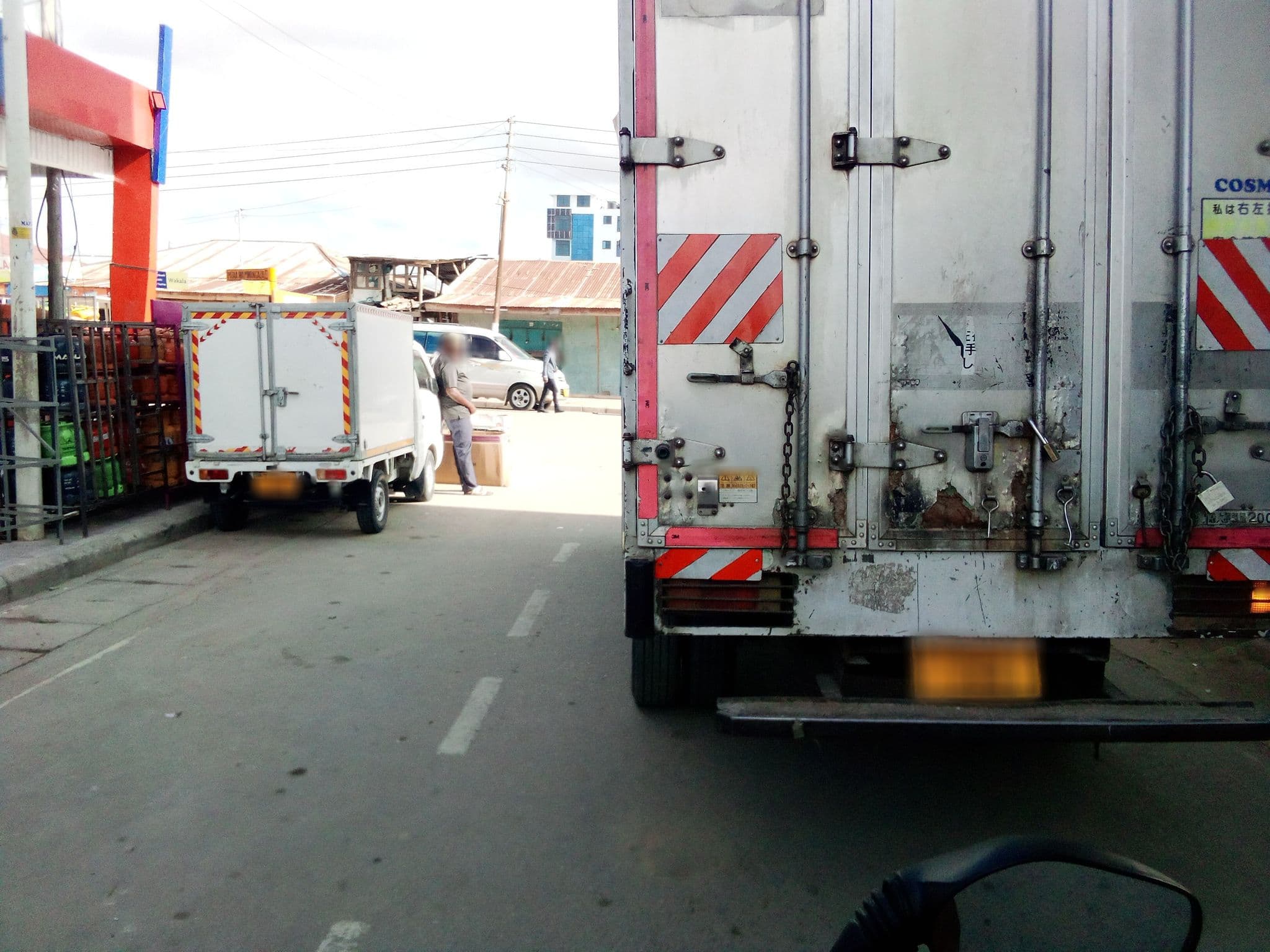 Street view near Kampala Annex Guest House, Dodoma — © tony2807 (CC BY-SA · Mapillary)