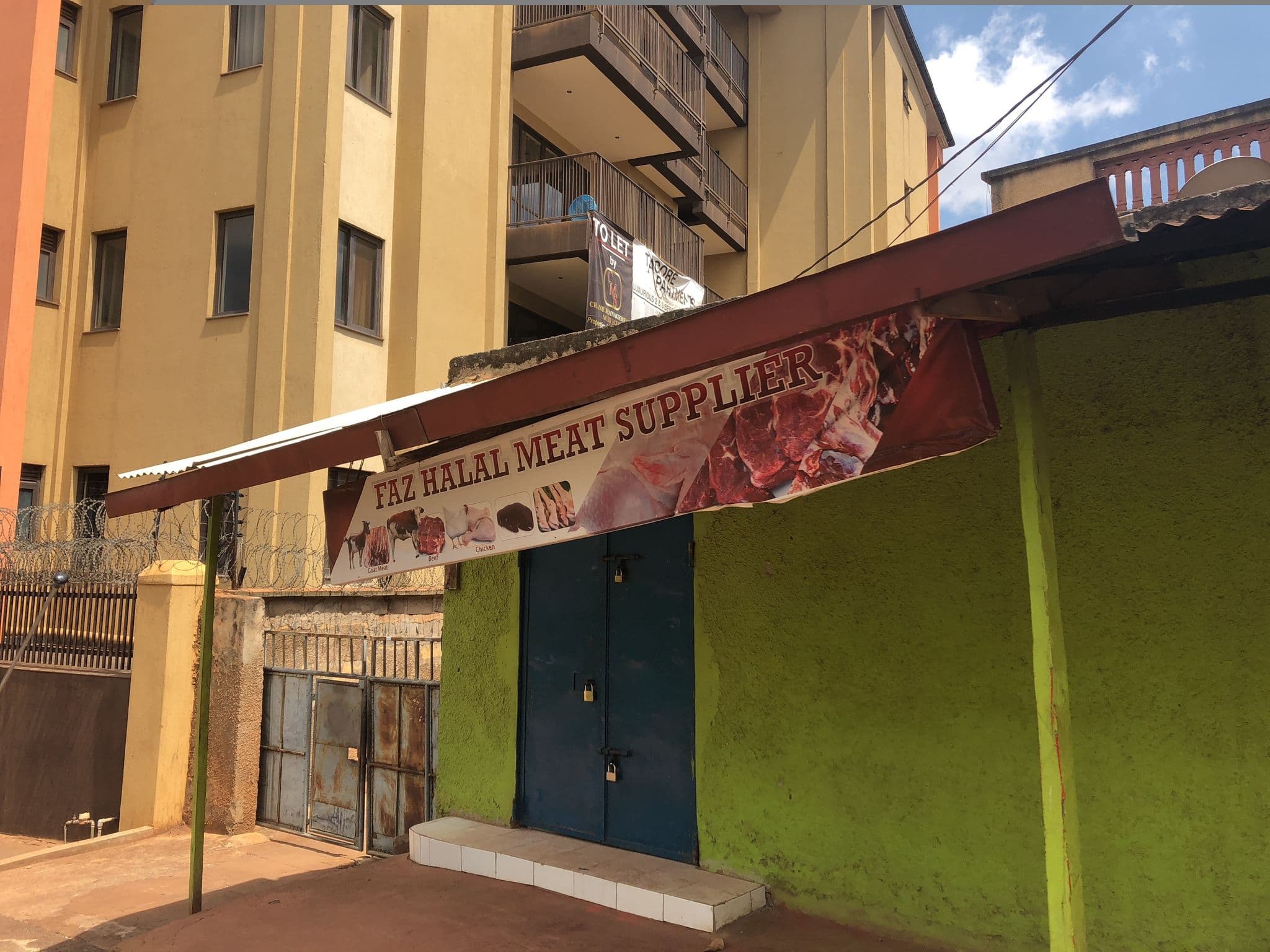Street view near Tagore Apartments, Kampala