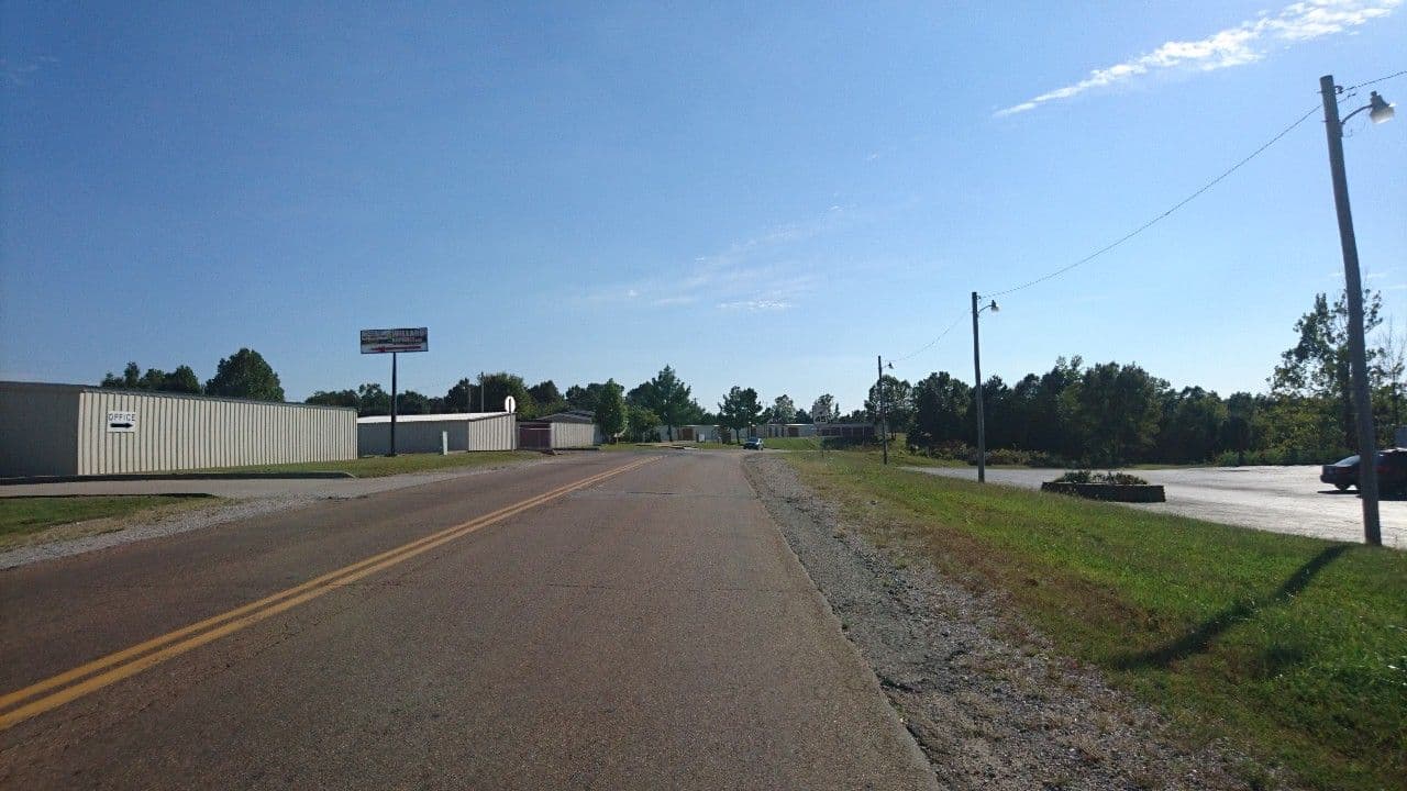 Street view near Motel 6 Saint Robert, MO, Saint Robert — © voschix (CC BY-SA · Mapillary)
