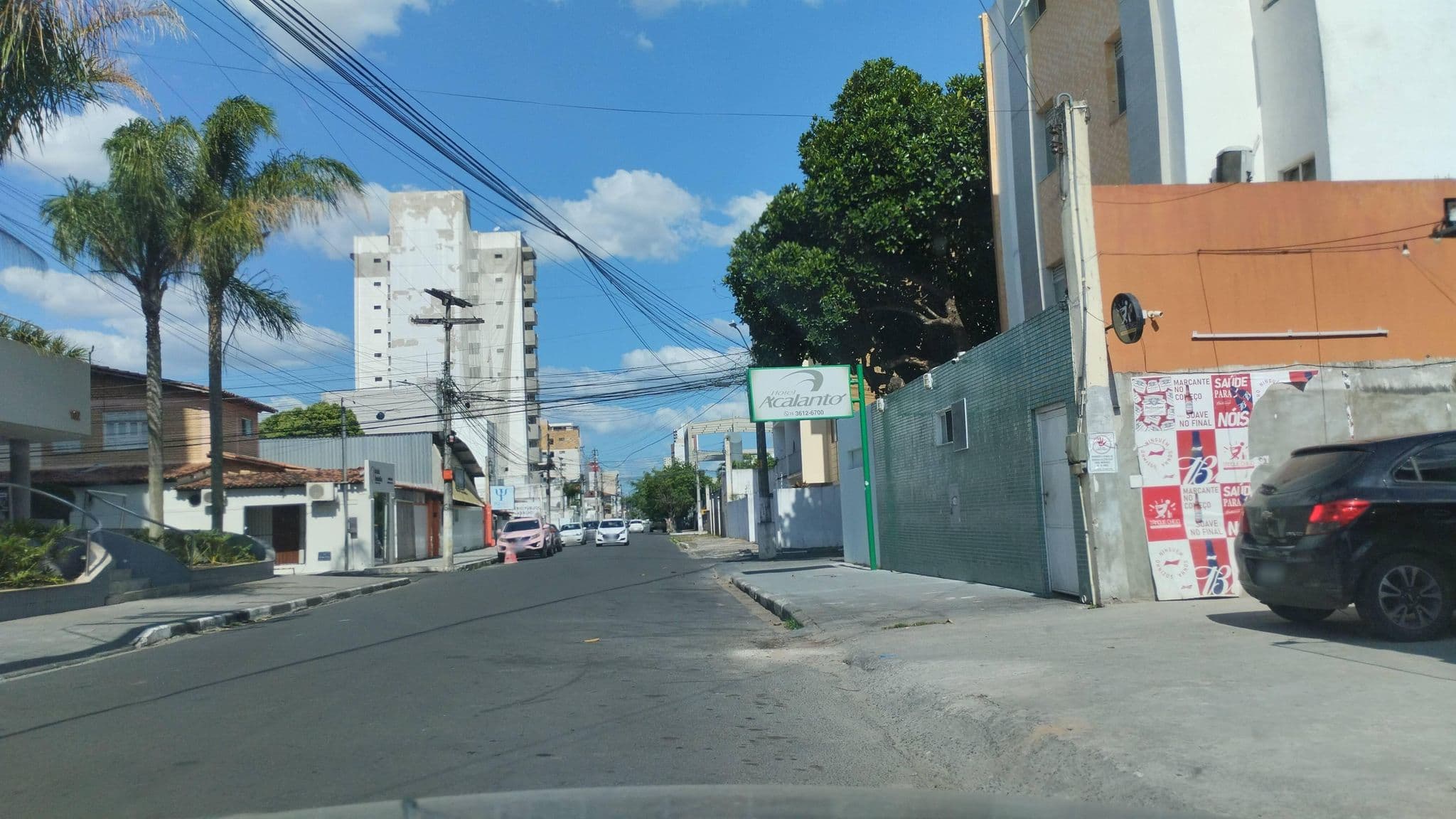 Street view near Hotel Acalanto, Feira de Santana — © Kaart_Local (CC BY-SA · Mapillary)