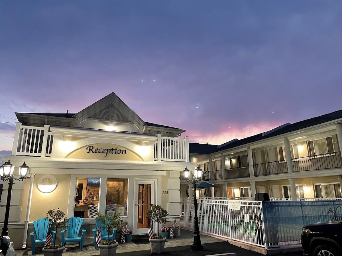 Lamplight Motel, Motel in Lavallette