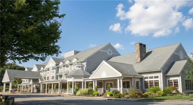 Two Trees Inn, Hotel in Ledyard