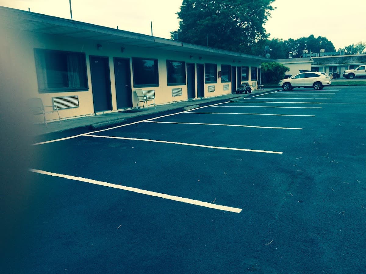 Grand Prix Motel, Hotel in Country Knolls