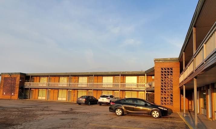 Royal, Motel in Sharon