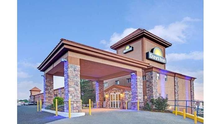 Days Inn by Wyndham Ridgefield NJ, Hotel in Palisades Park