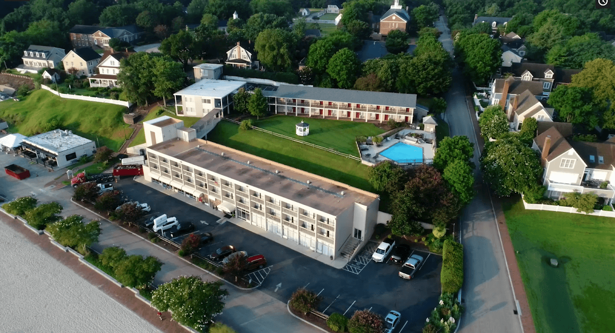 Yorktown Beach Hotel, Hotel in Gloucester Point